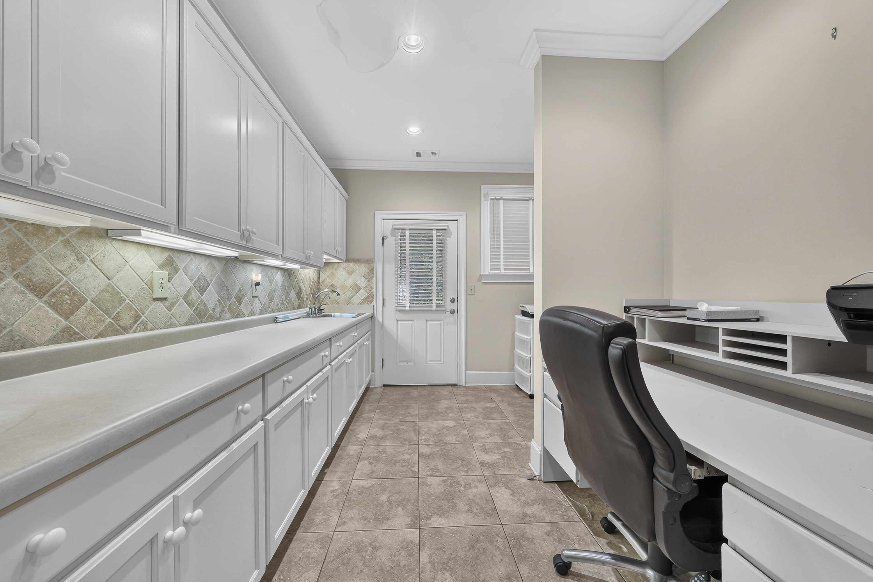 229 REYNOLDS DRIVE image 54