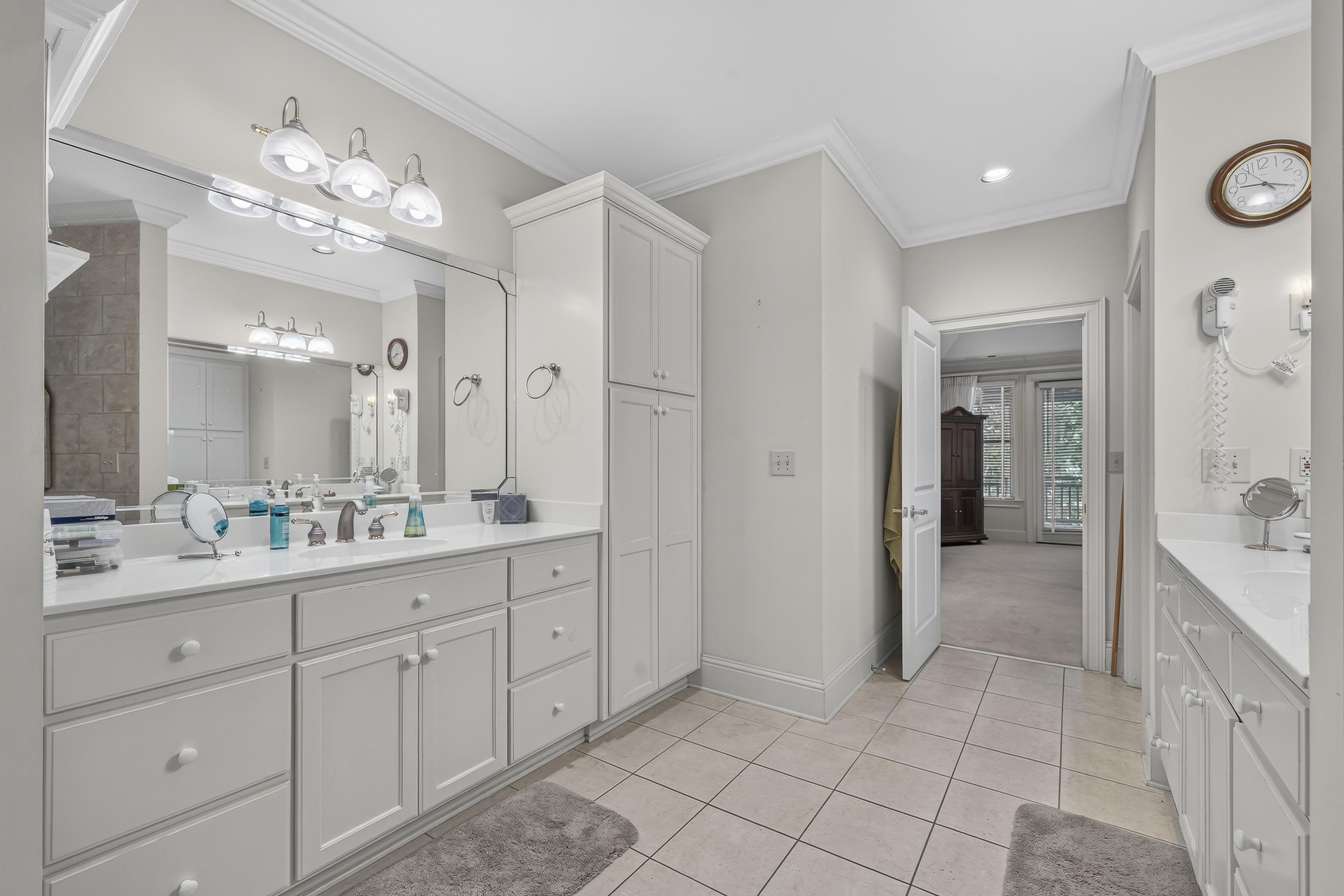 229 REYNOLDS DRIVE image 61