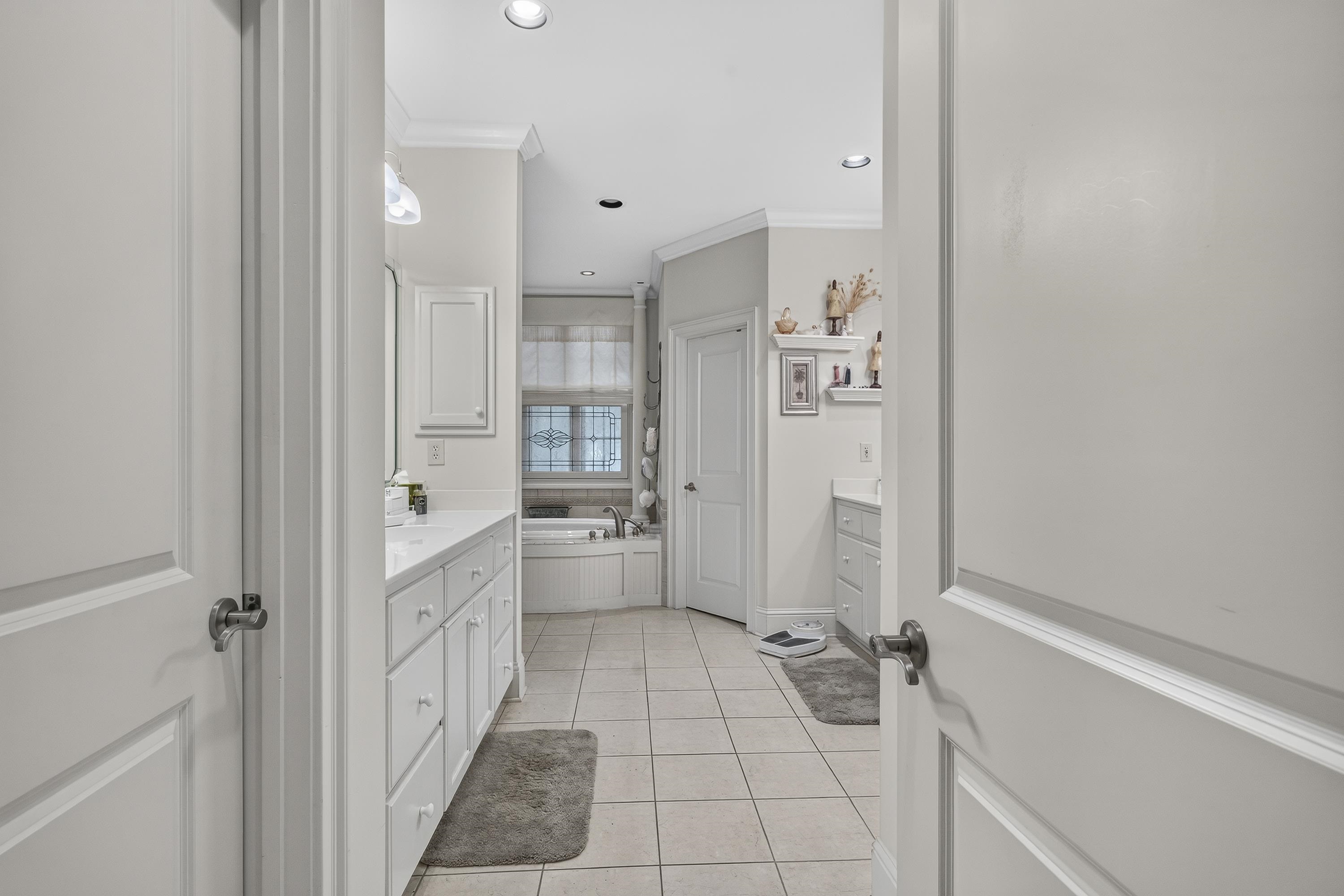 229 REYNOLDS DRIVE image 63