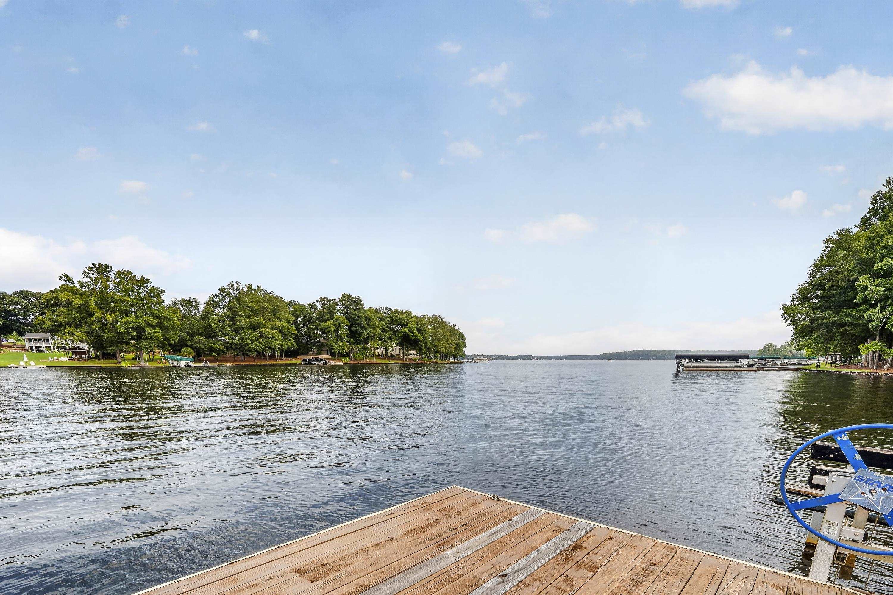 229 REYNOLDS DRIVE image 8
