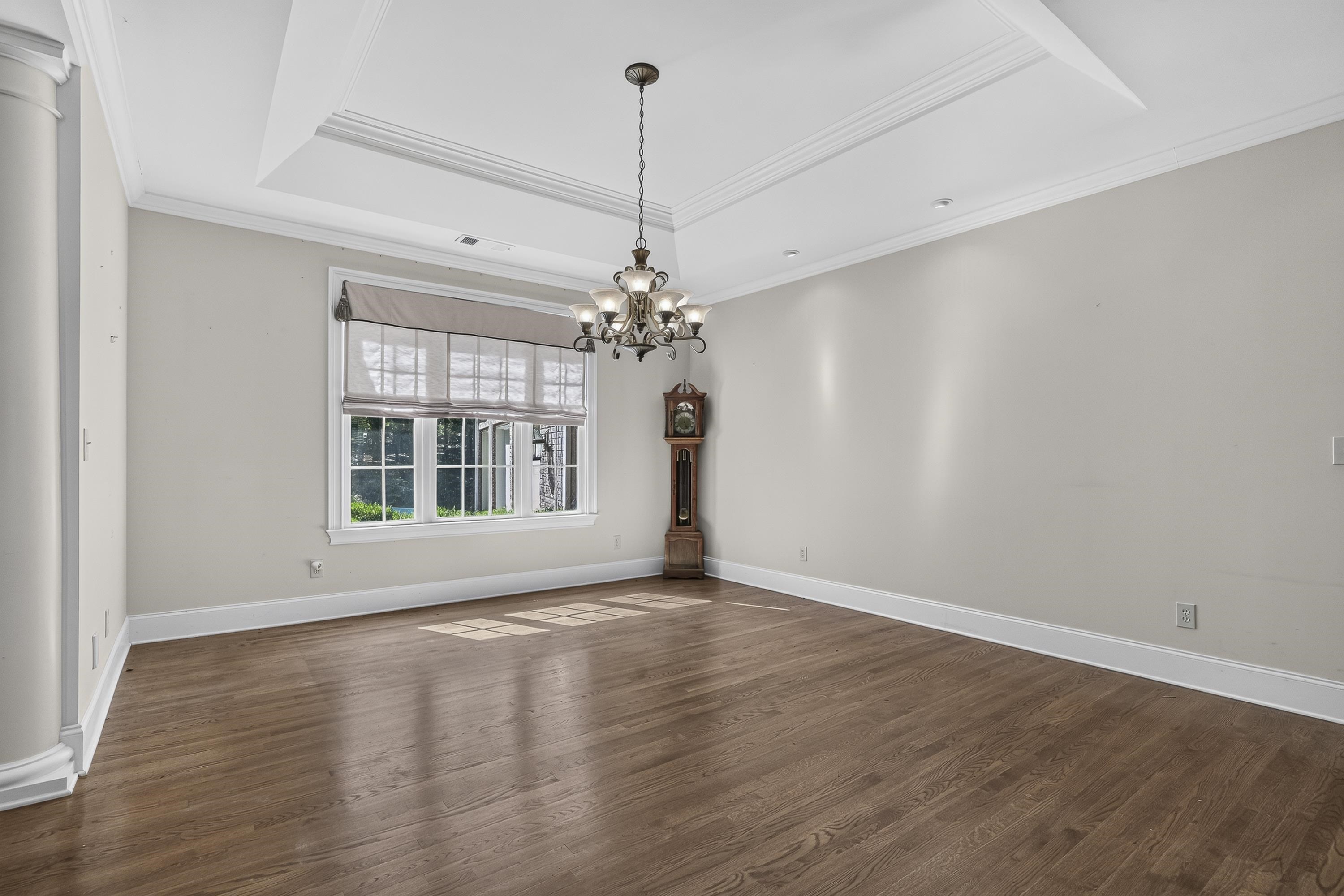 229 REYNOLDS DRIVE image 10