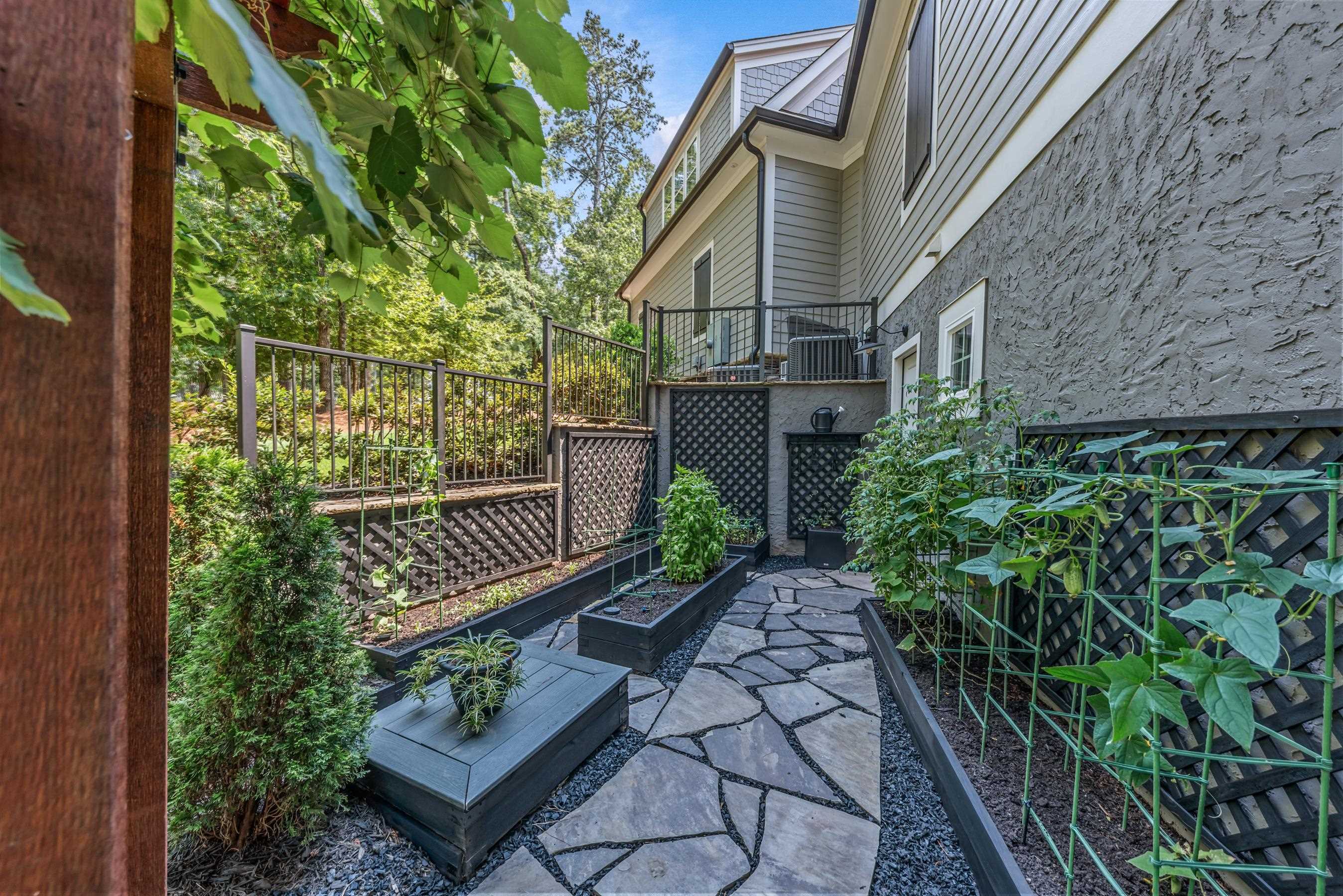 1501 GARNERS FERRY image 48