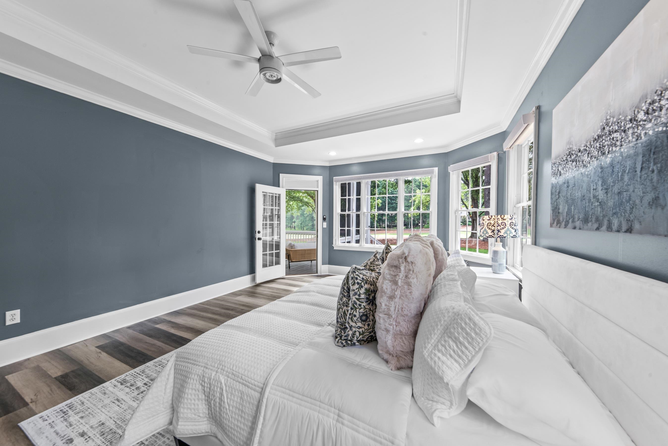 204 BROADLANDS DRIVE image 30