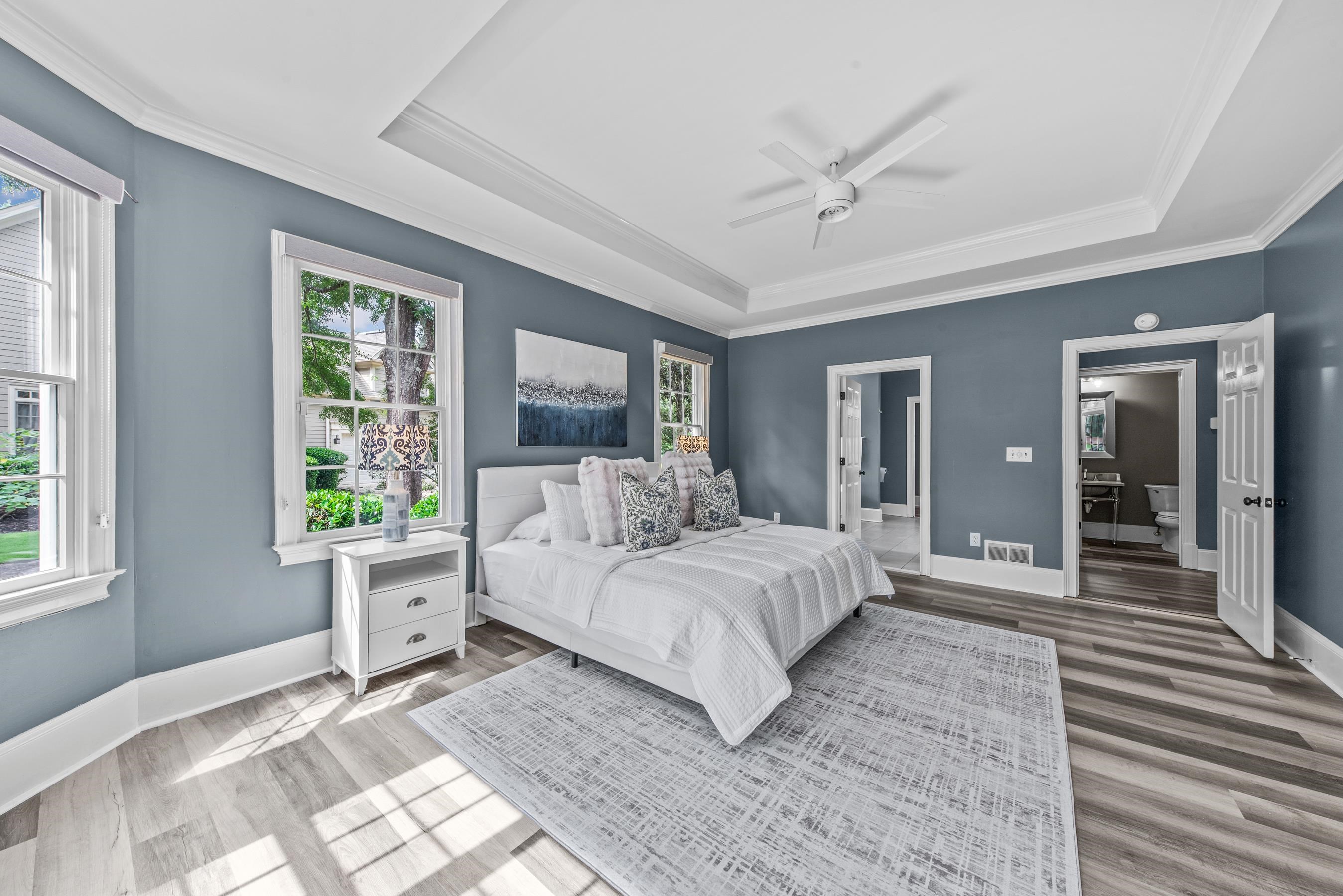 204 BROADLANDS DRIVE image 32