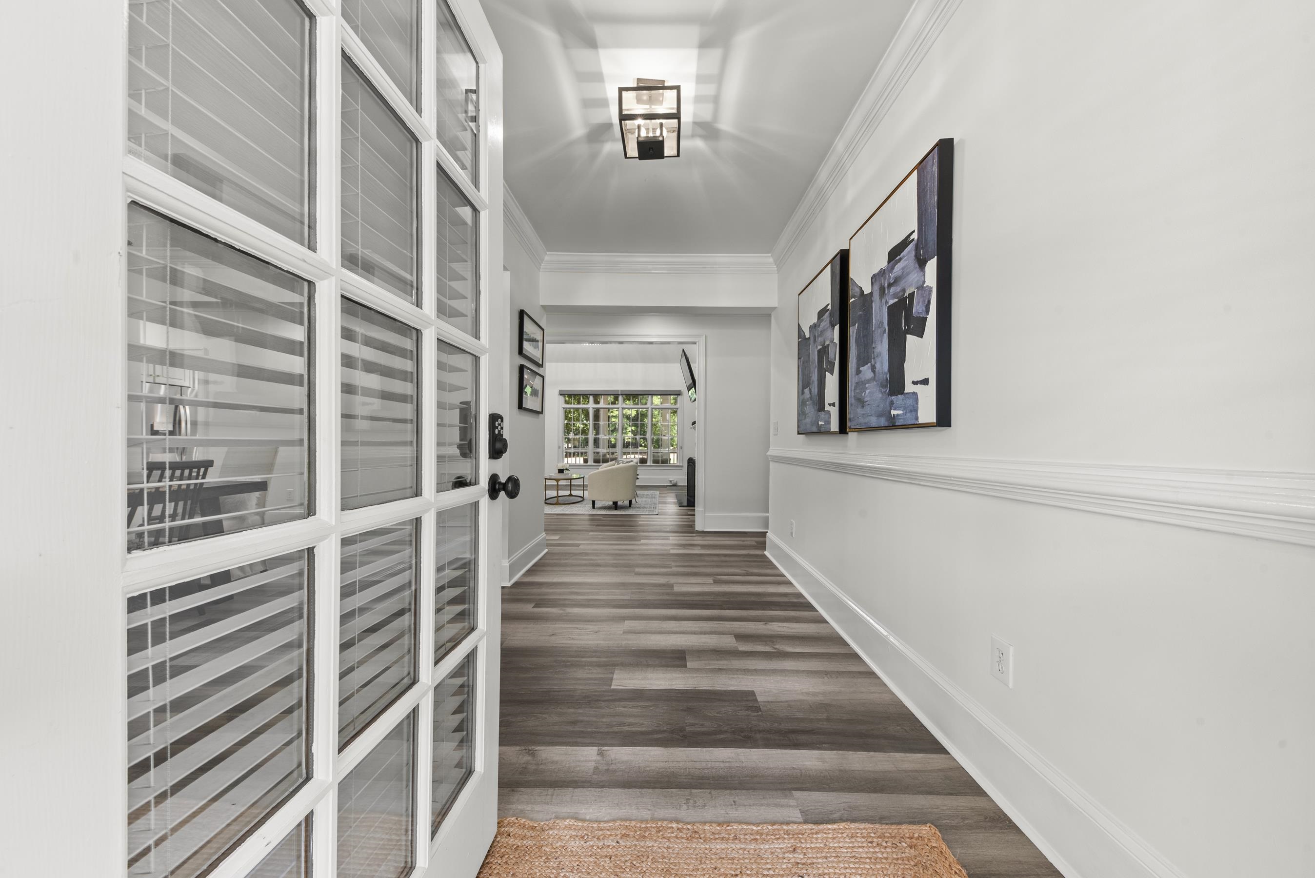 204 BROADLANDS DRIVE image 6