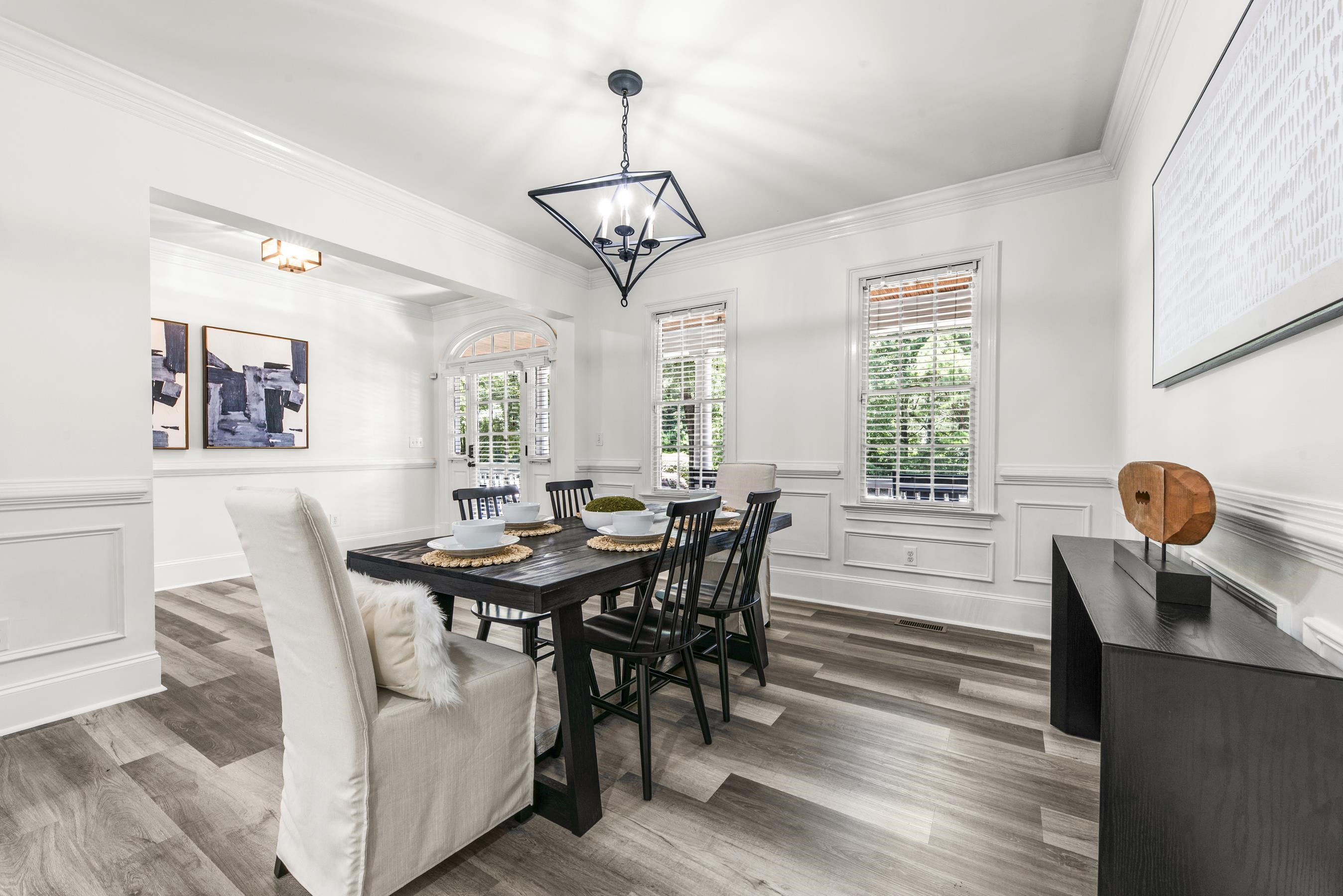 204 BROADLANDS DRIVE image 10