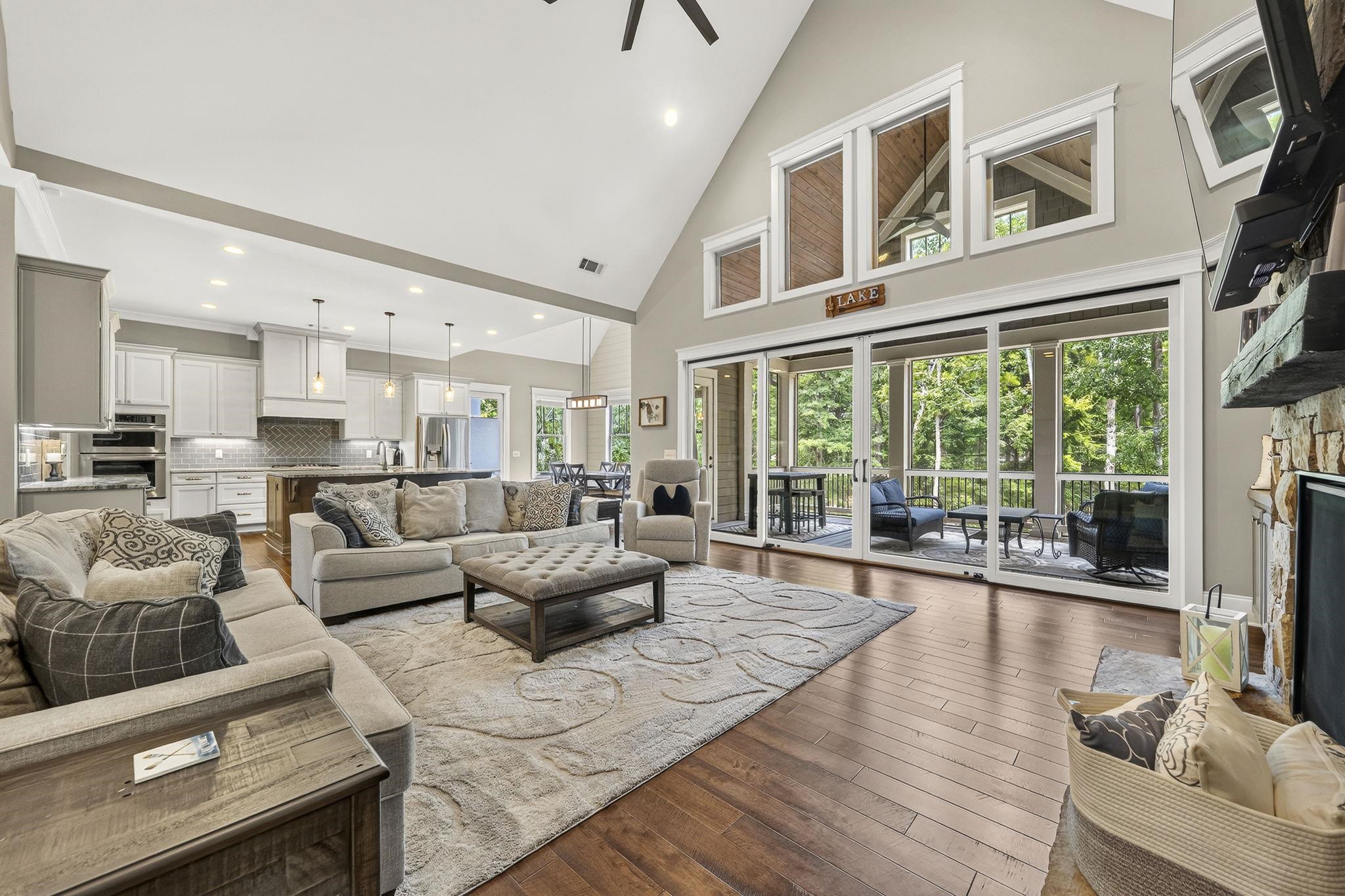 1190 SUGAR RUN image 17