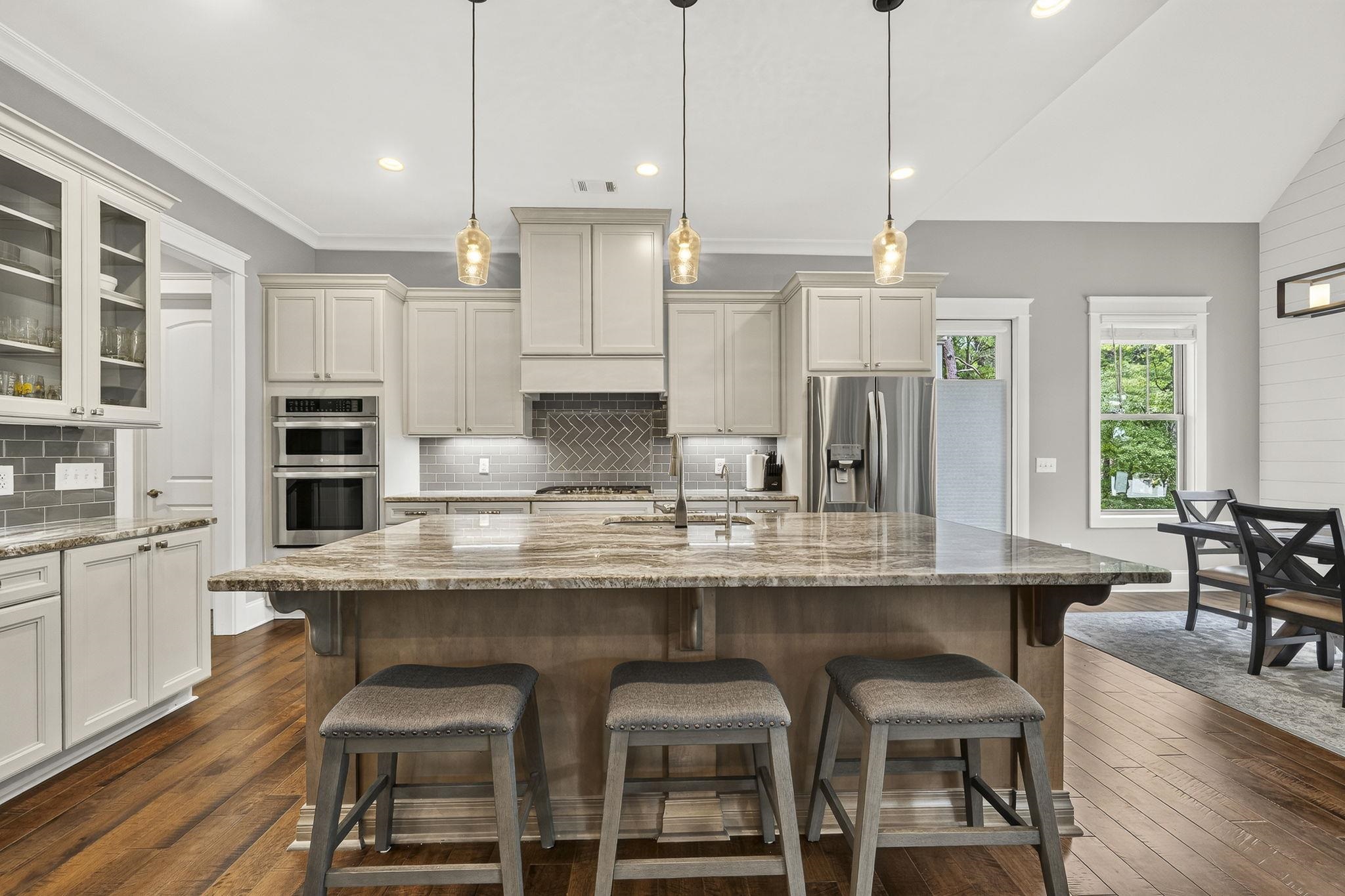 1190 SUGAR RUN image 19