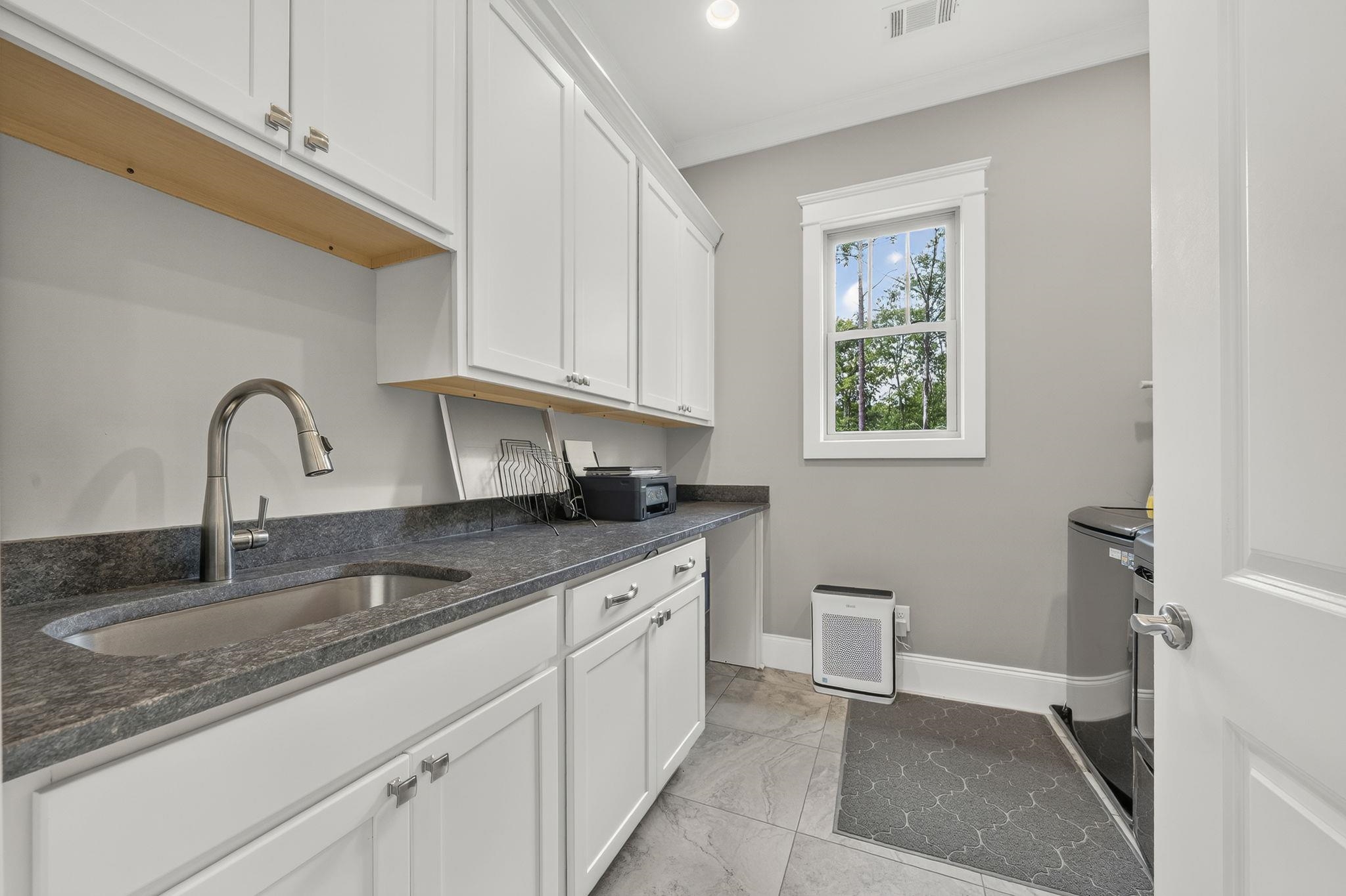 1190 SUGAR RUN image 37