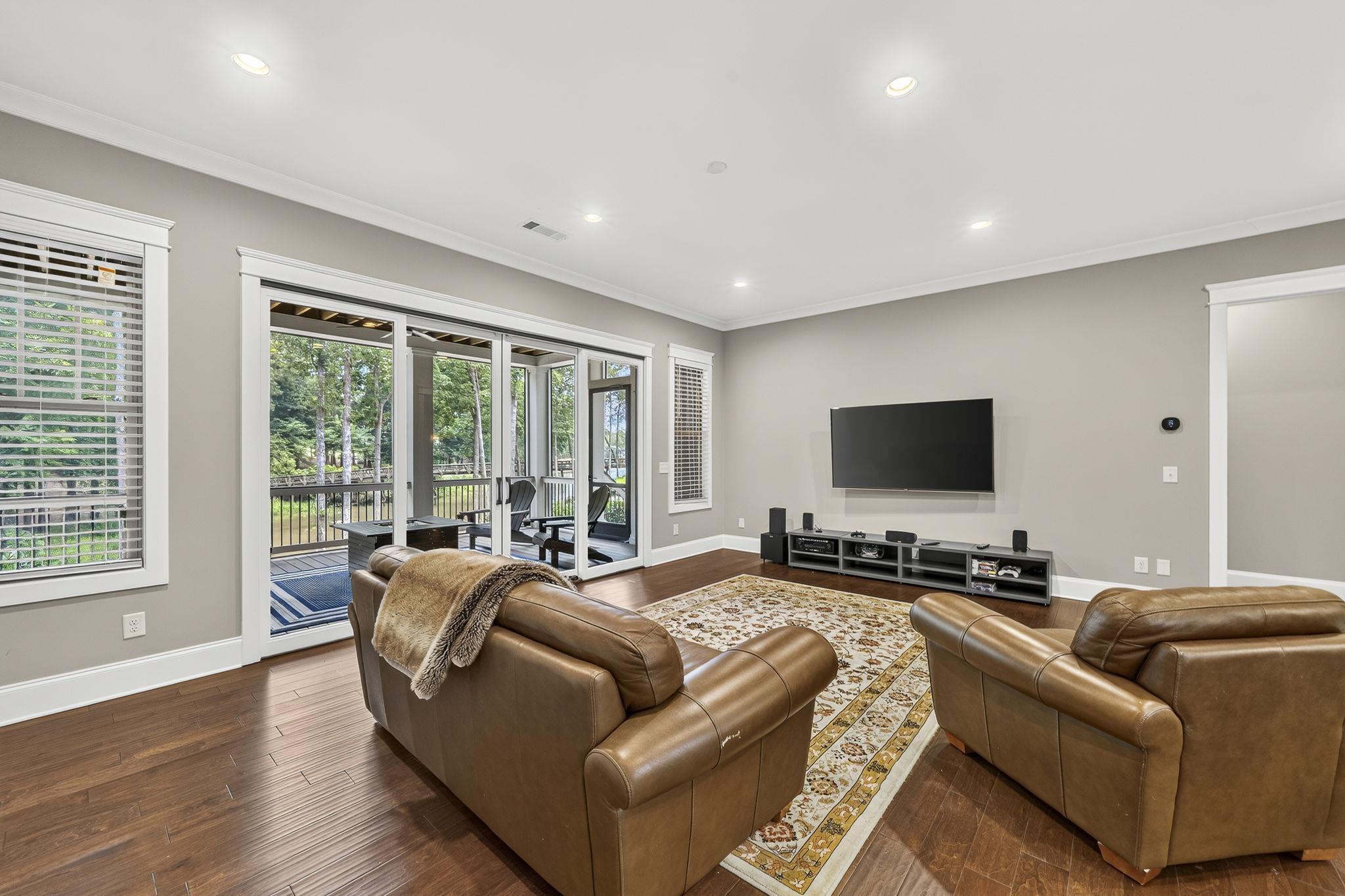 1190 SUGAR RUN image 40