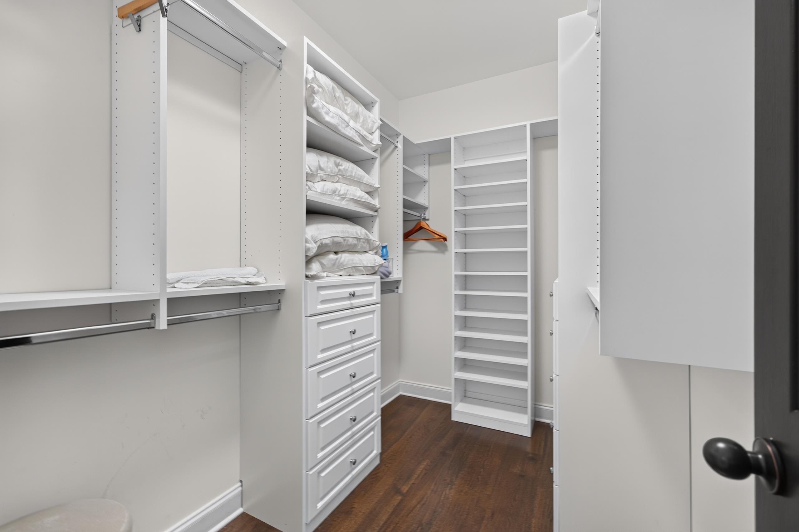 1001 KINGSFORD WAY image 32