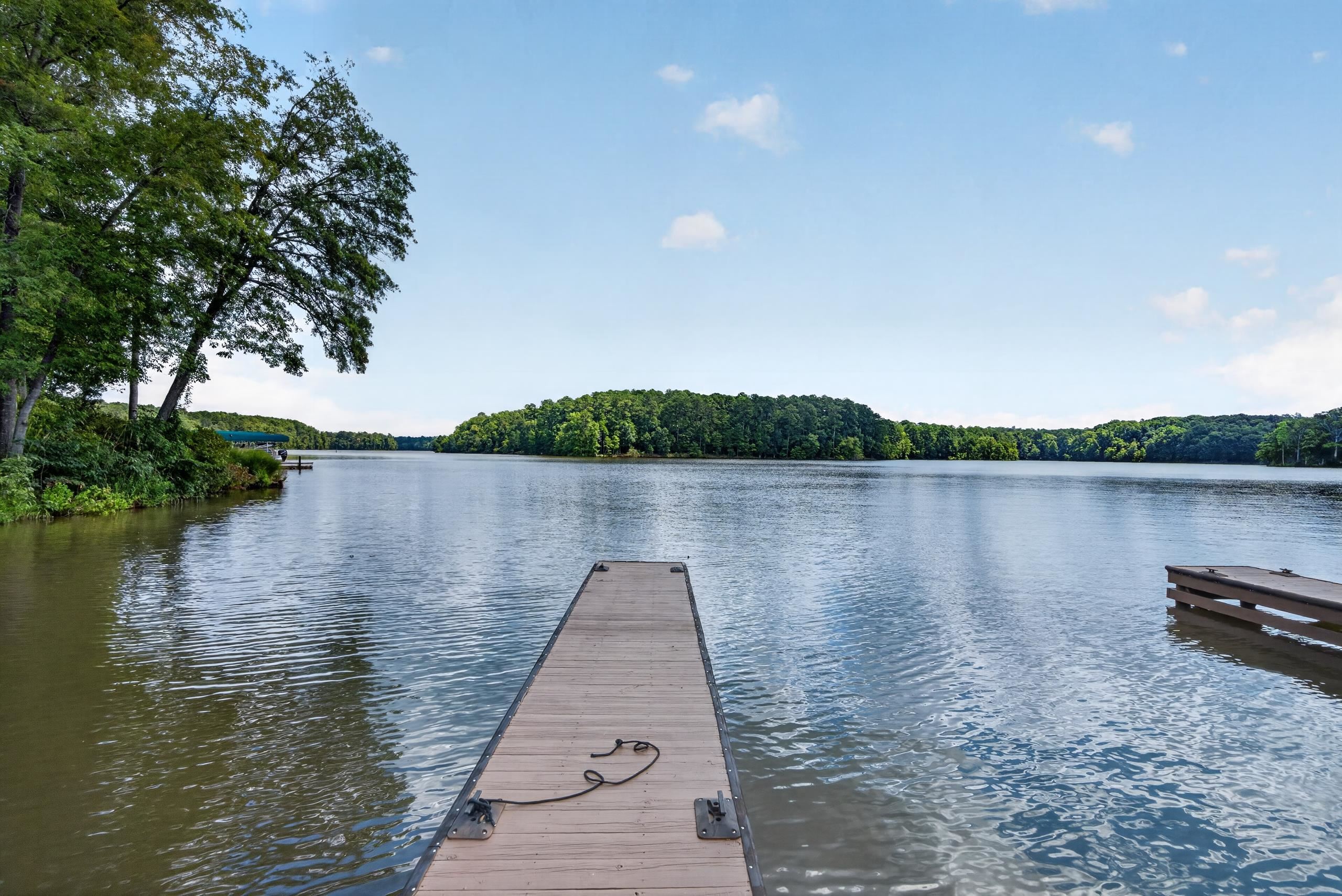1031 MONTGOMERY DRIVE image 2