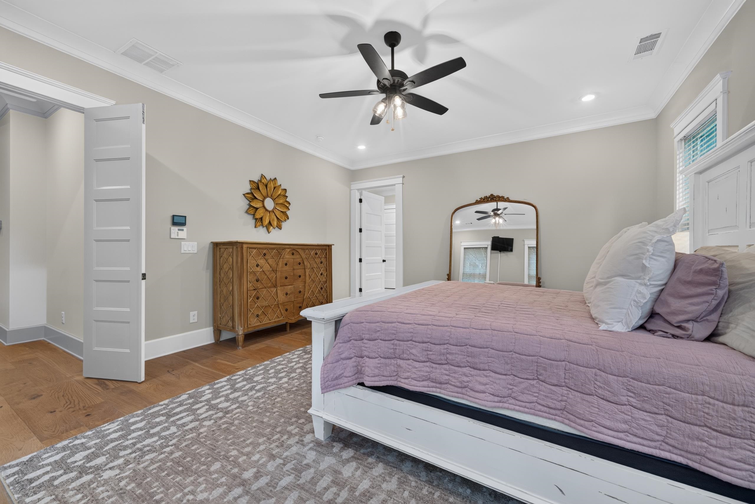 1031 MONTGOMERY DRIVE image 23