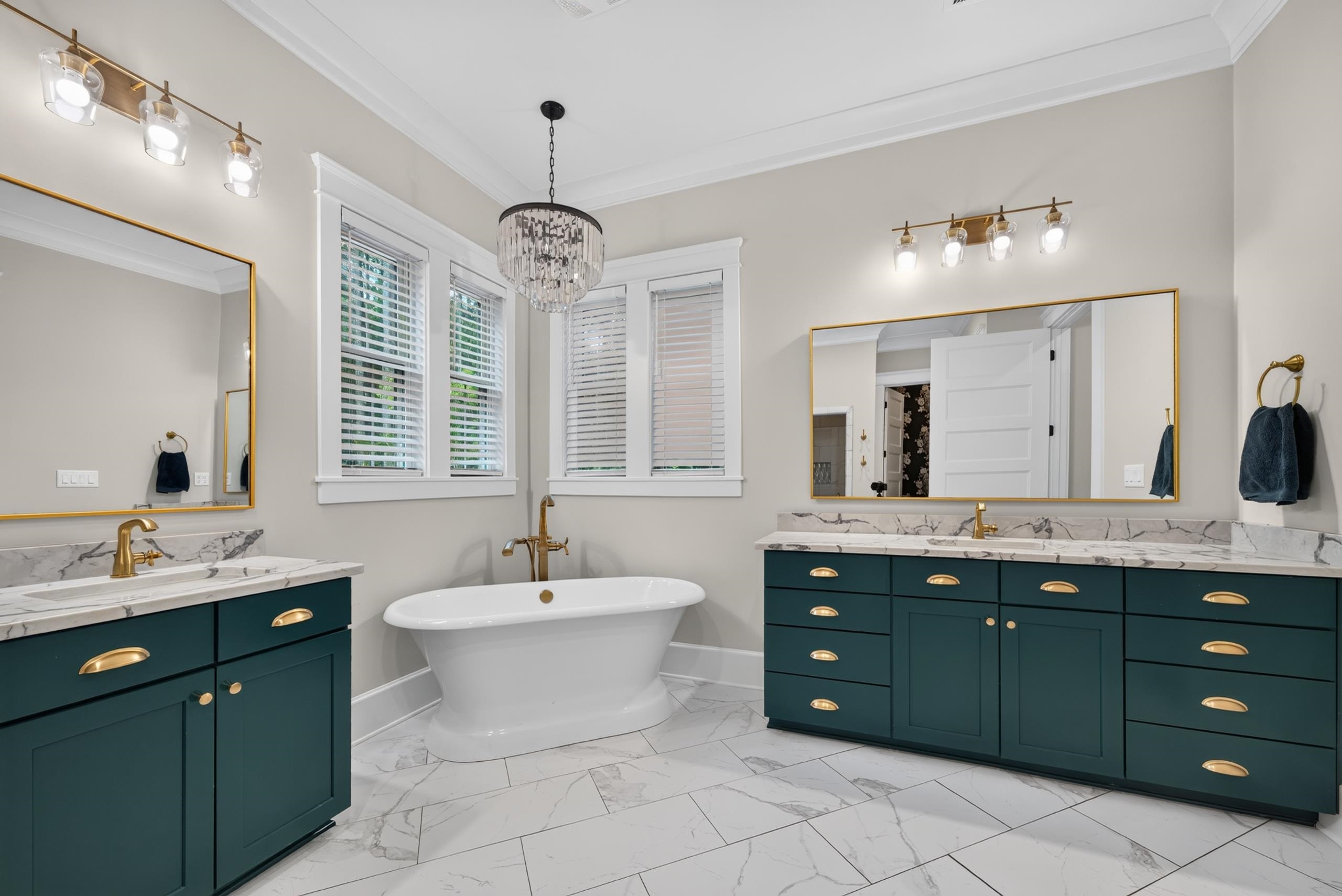 1031 MONTGOMERY DRIVE image 24