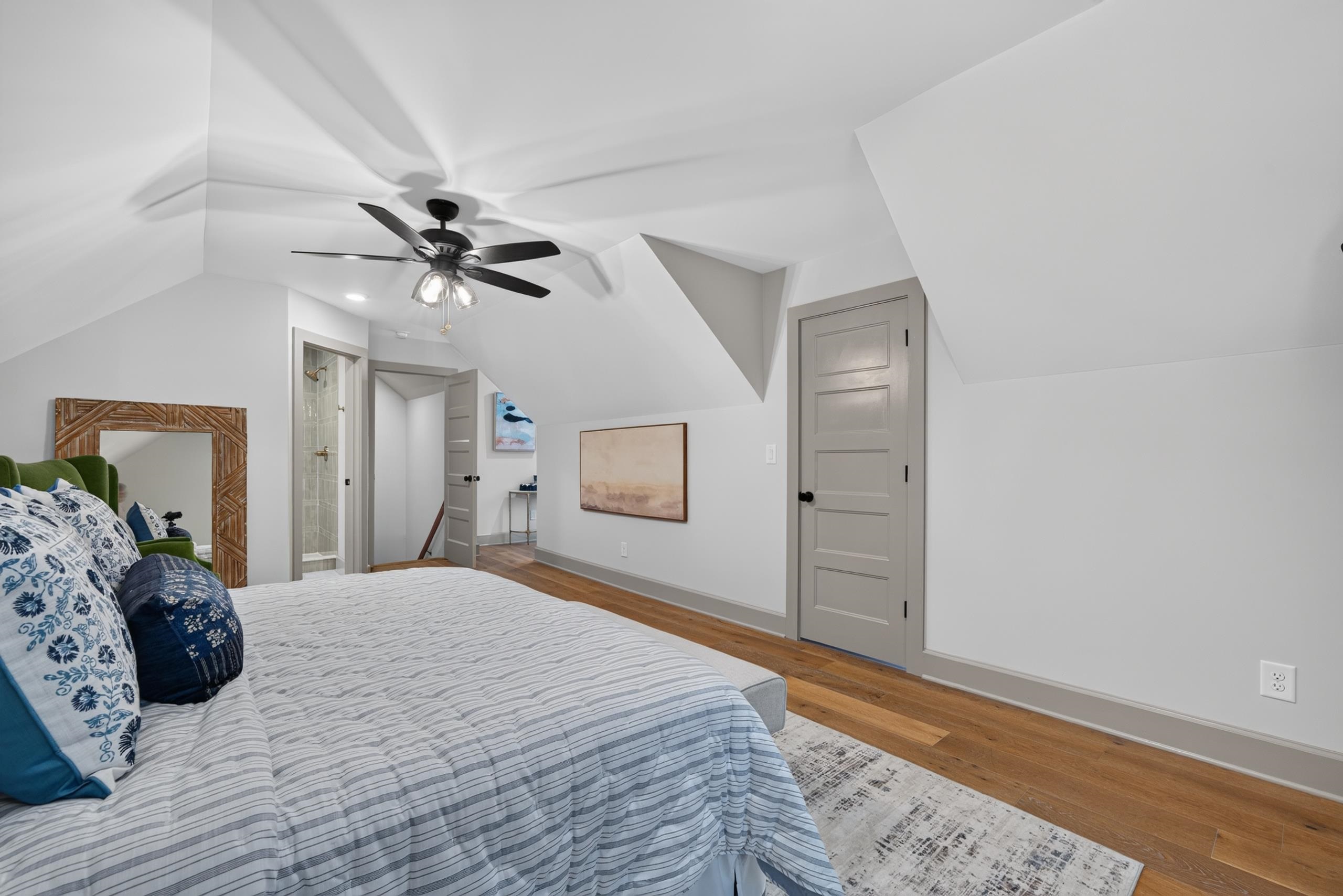 1031 MONTGOMERY DRIVE image 41
