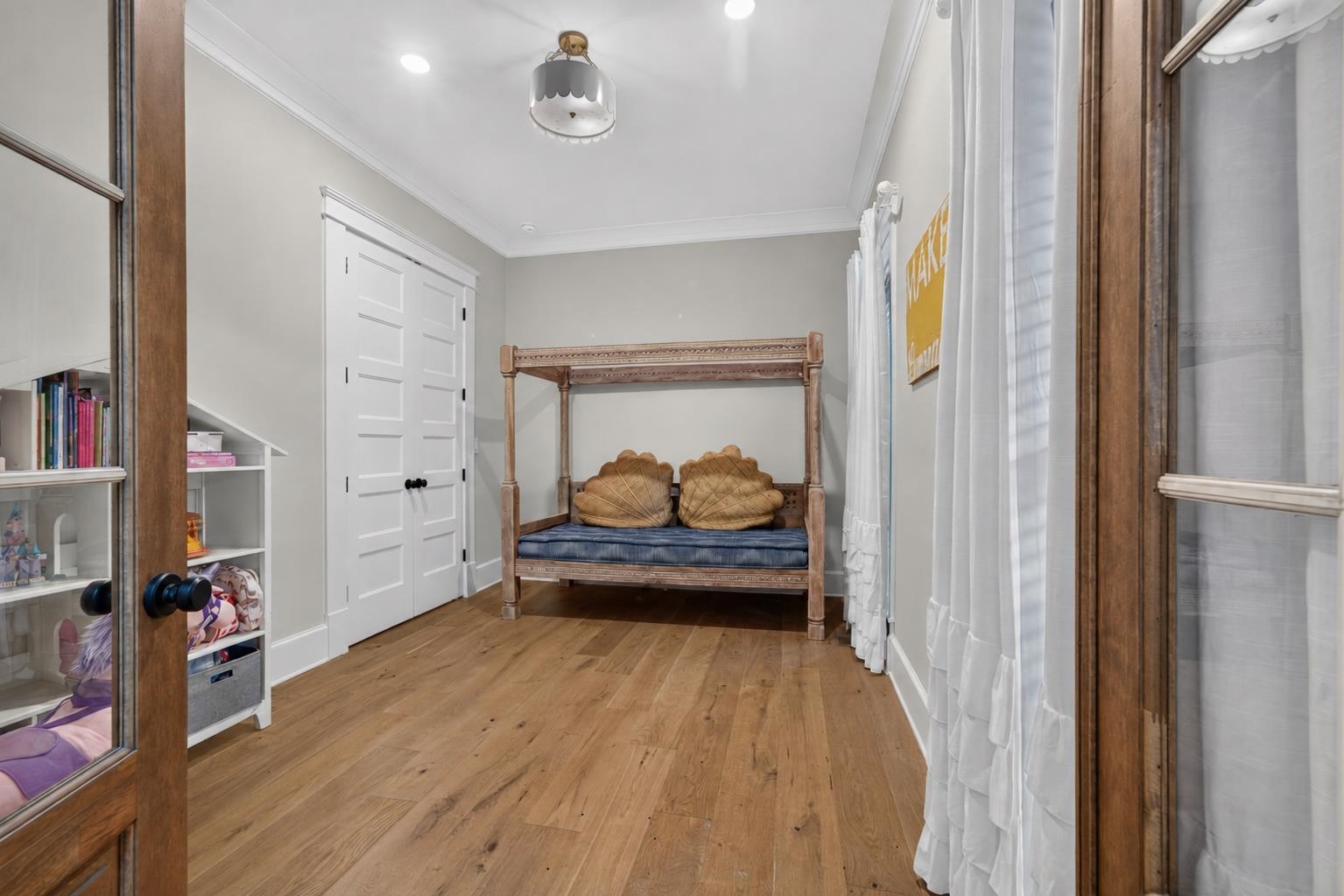 1031 MONTGOMERY DRIVE image 10