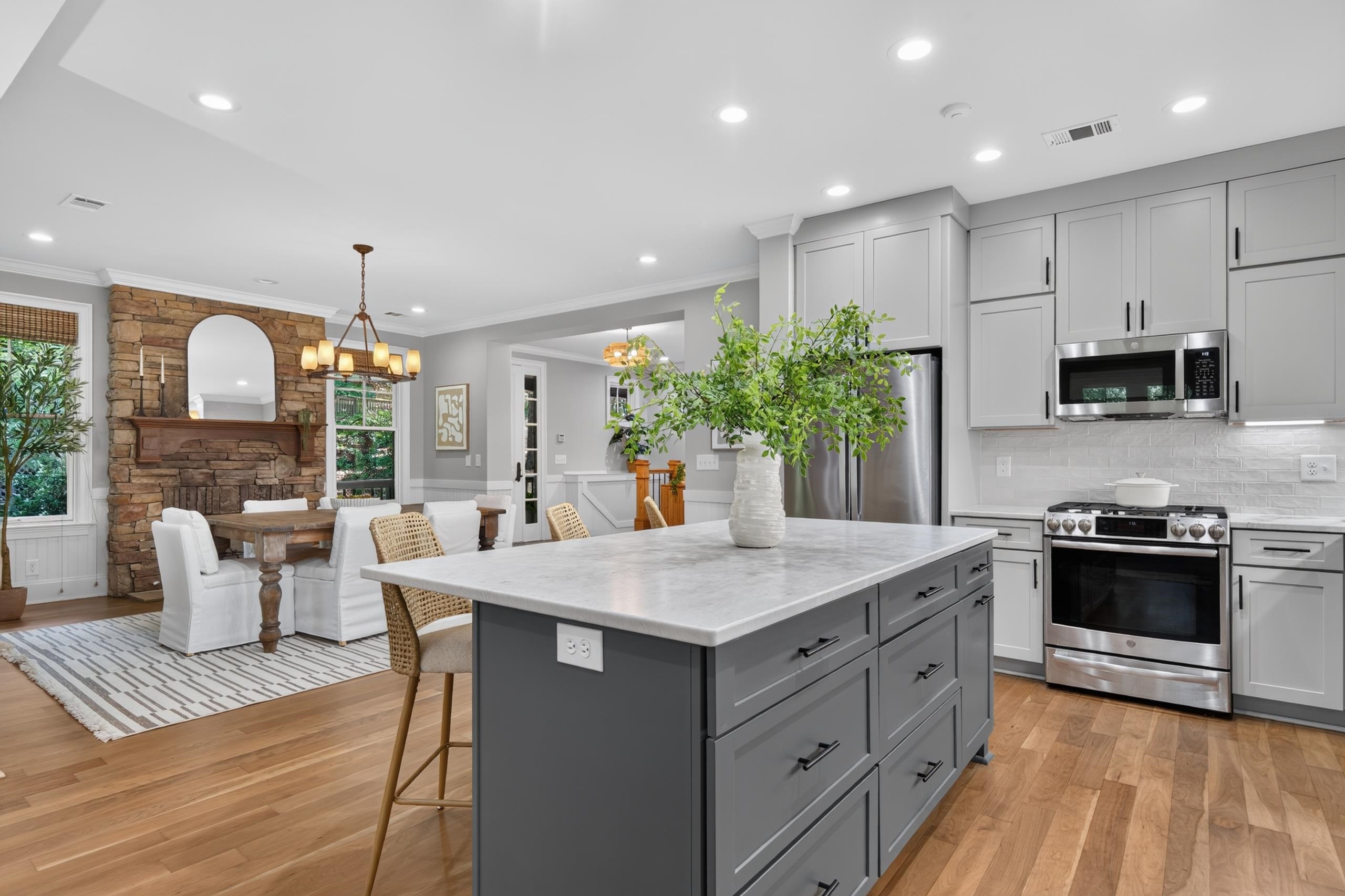 1091 LOCKETS TRAIL image 9