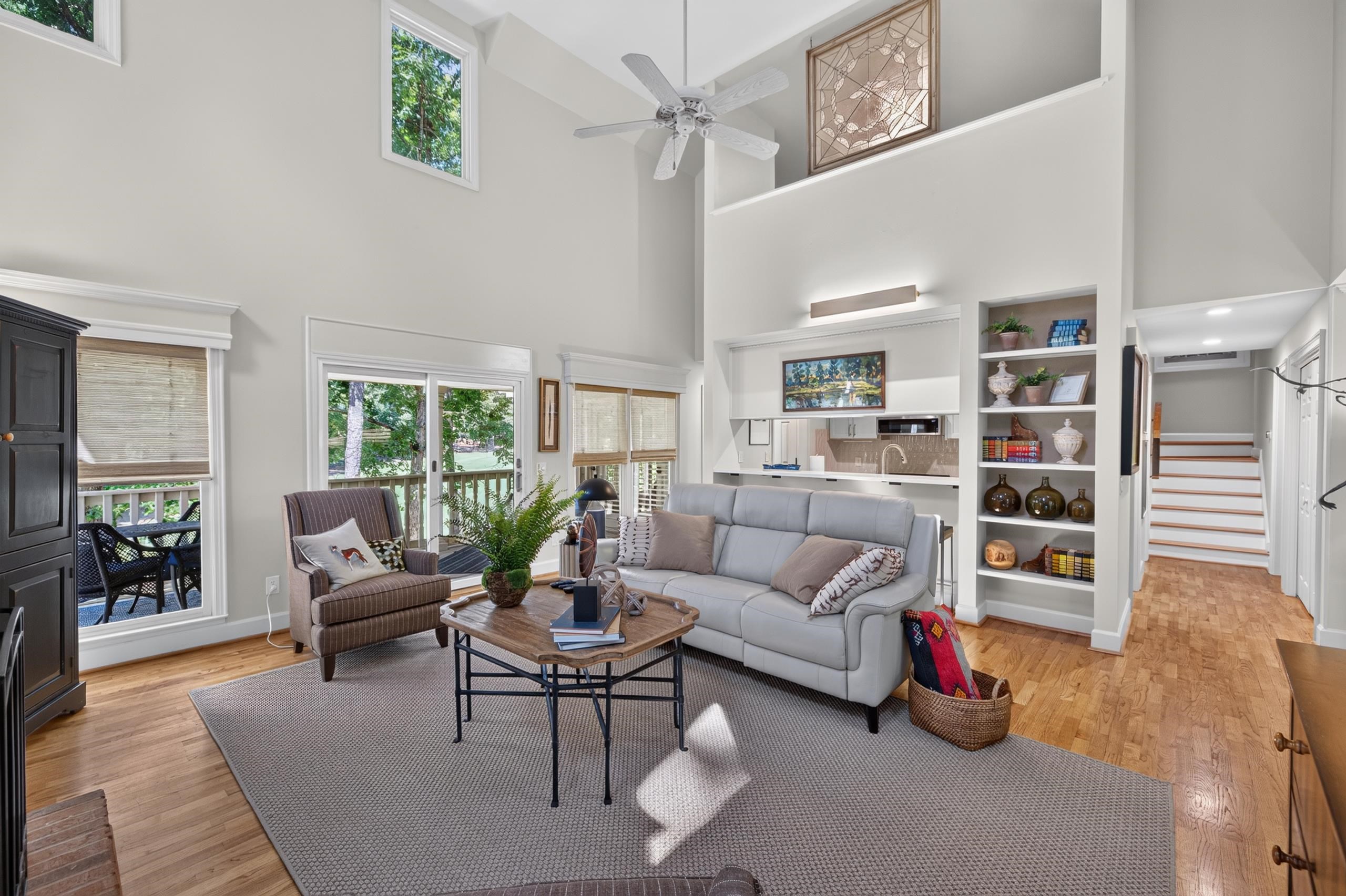 1053 CLUB HOUSE LANE image 11