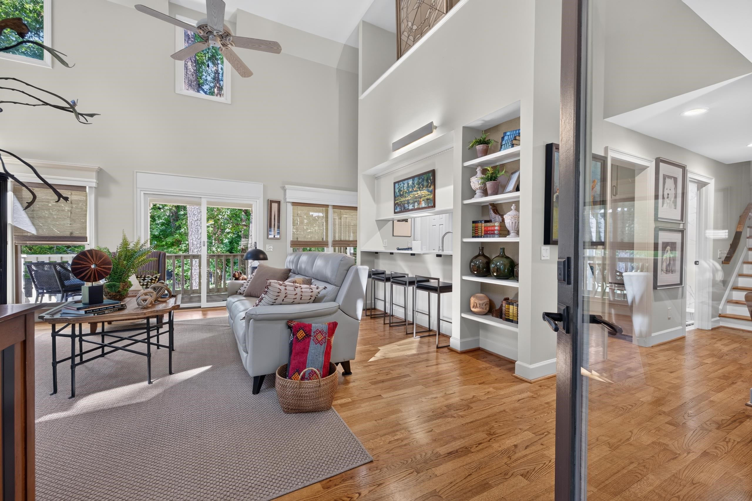 1053 CLUB HOUSE LANE image 12