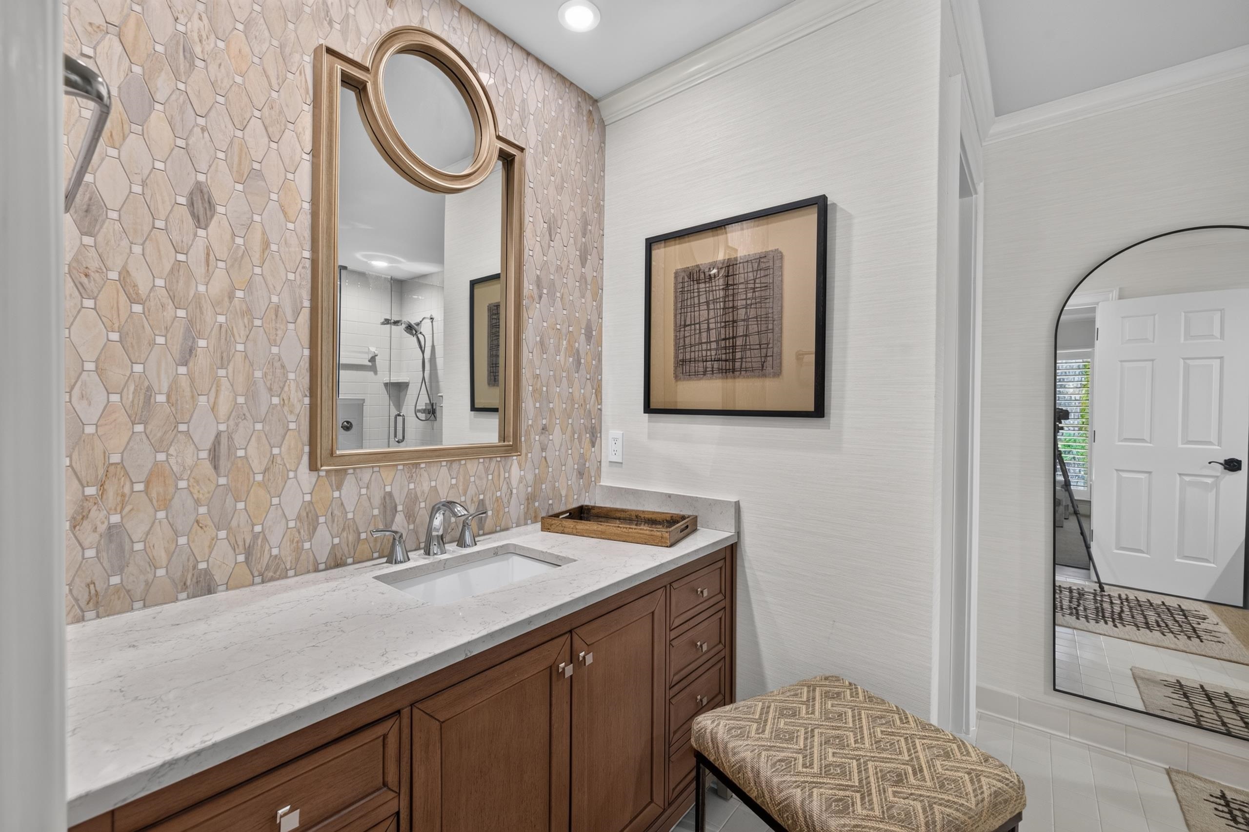 1053 CLUB HOUSE LANE image 20