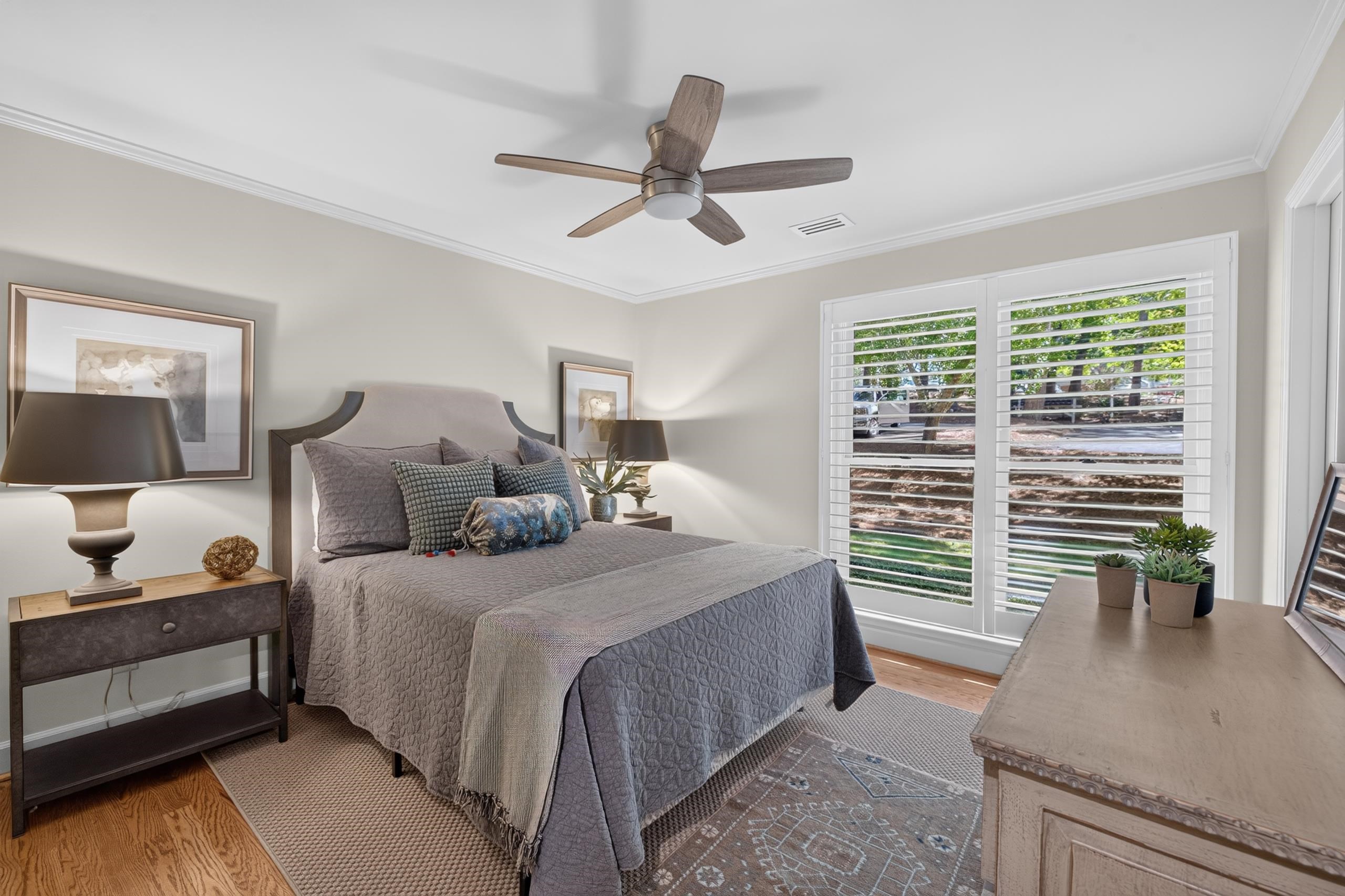 1053 CLUB HOUSE LANE image 30