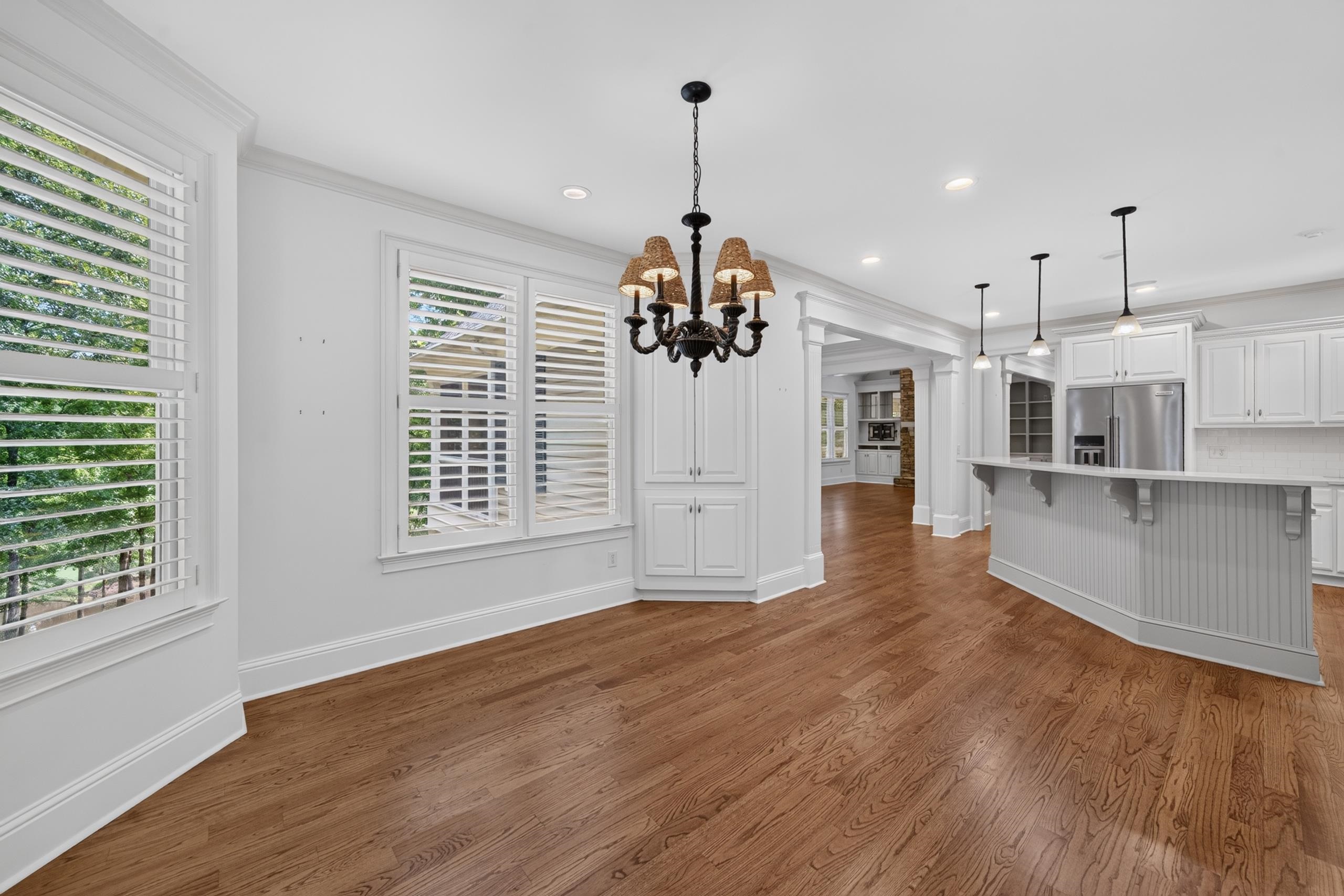 1050 DEJARNET PLACE image 30