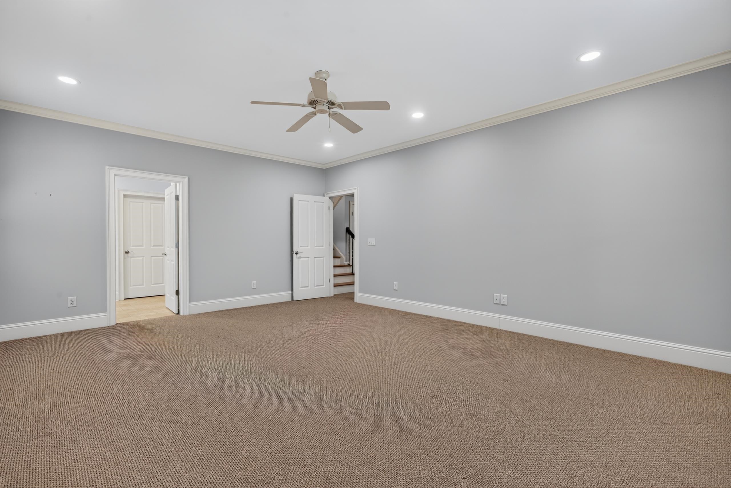 1050 DEJARNET PLACE image 61