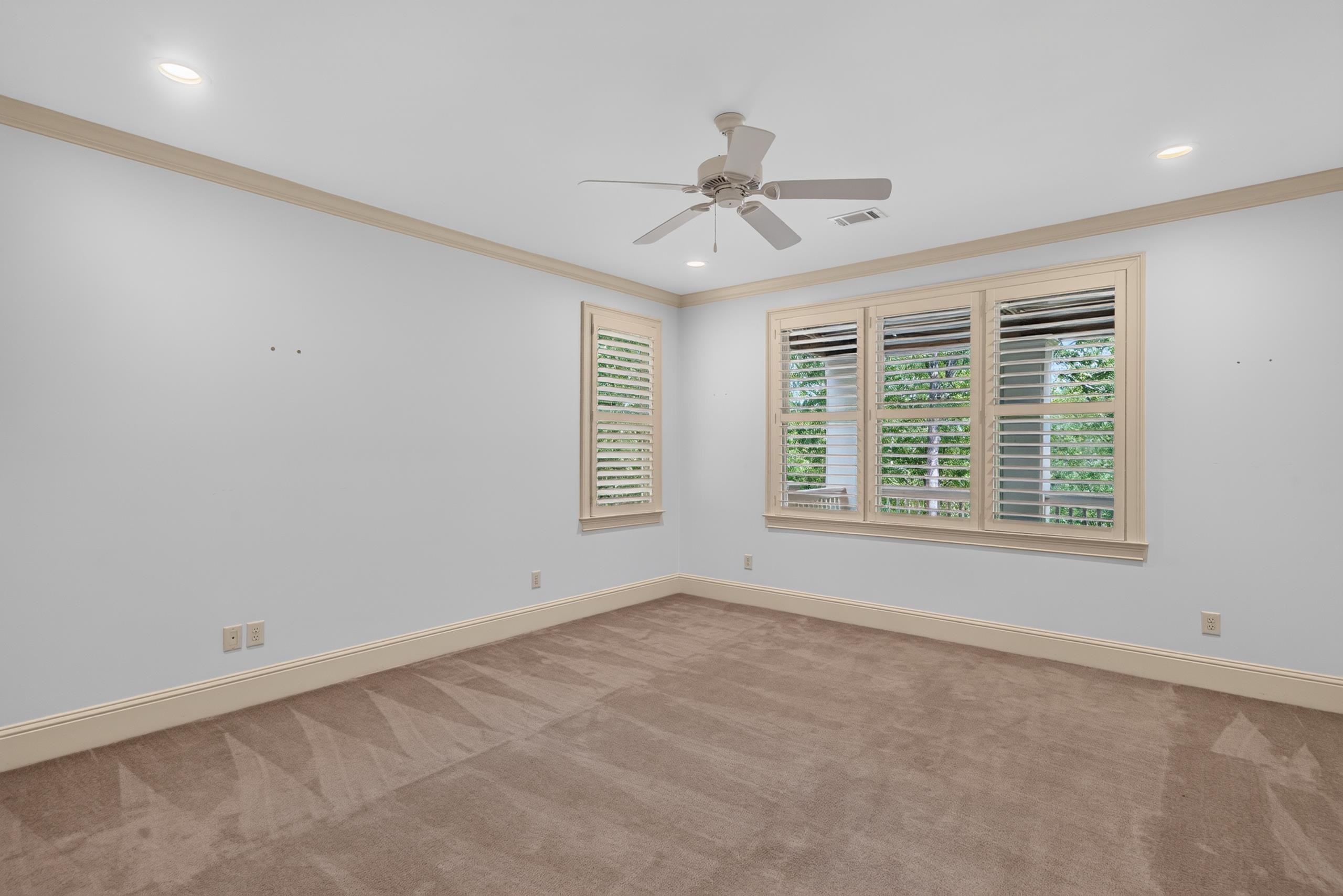 1050 DEJARNET PLACE image 64