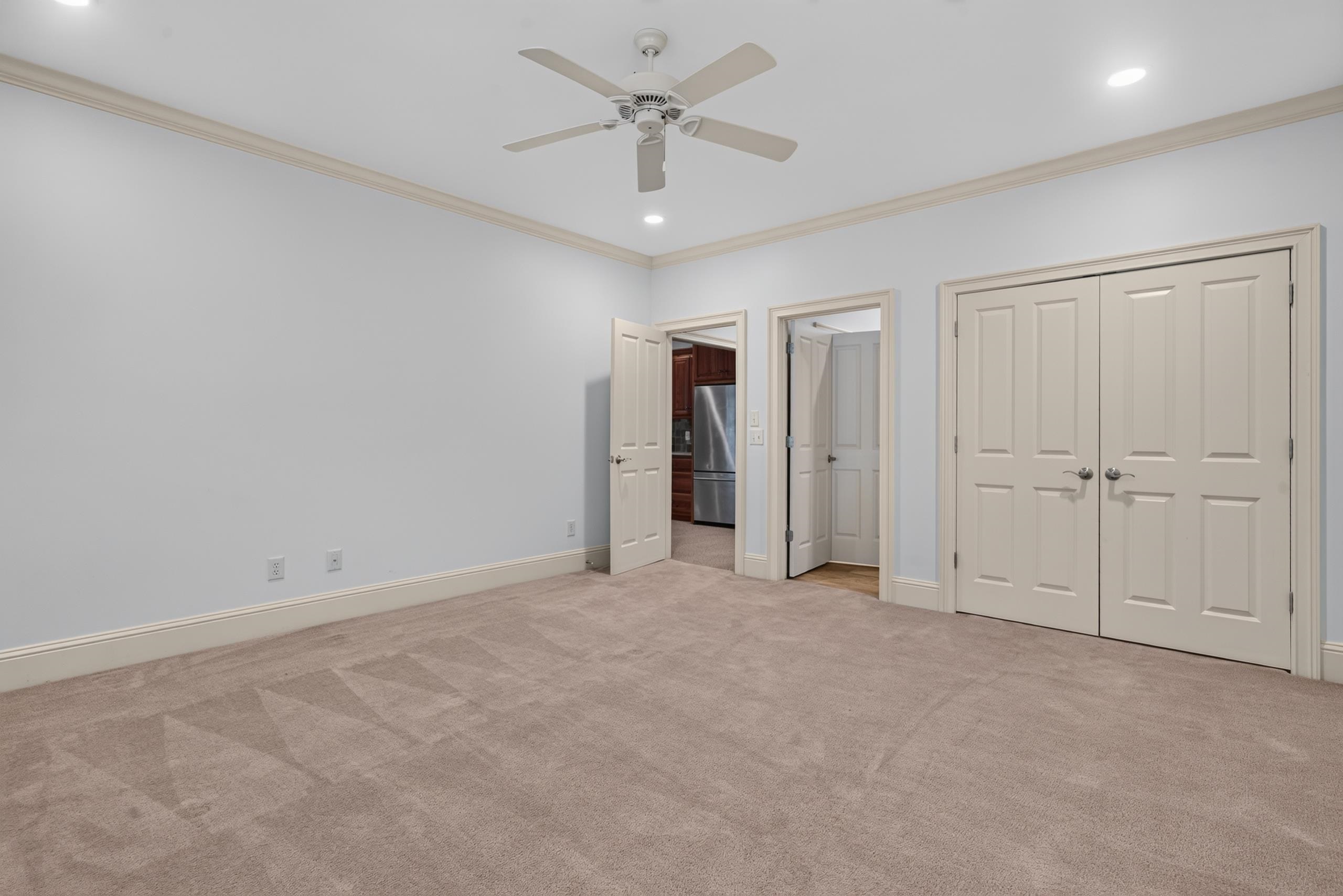 1050 DEJARNET PLACE image 65