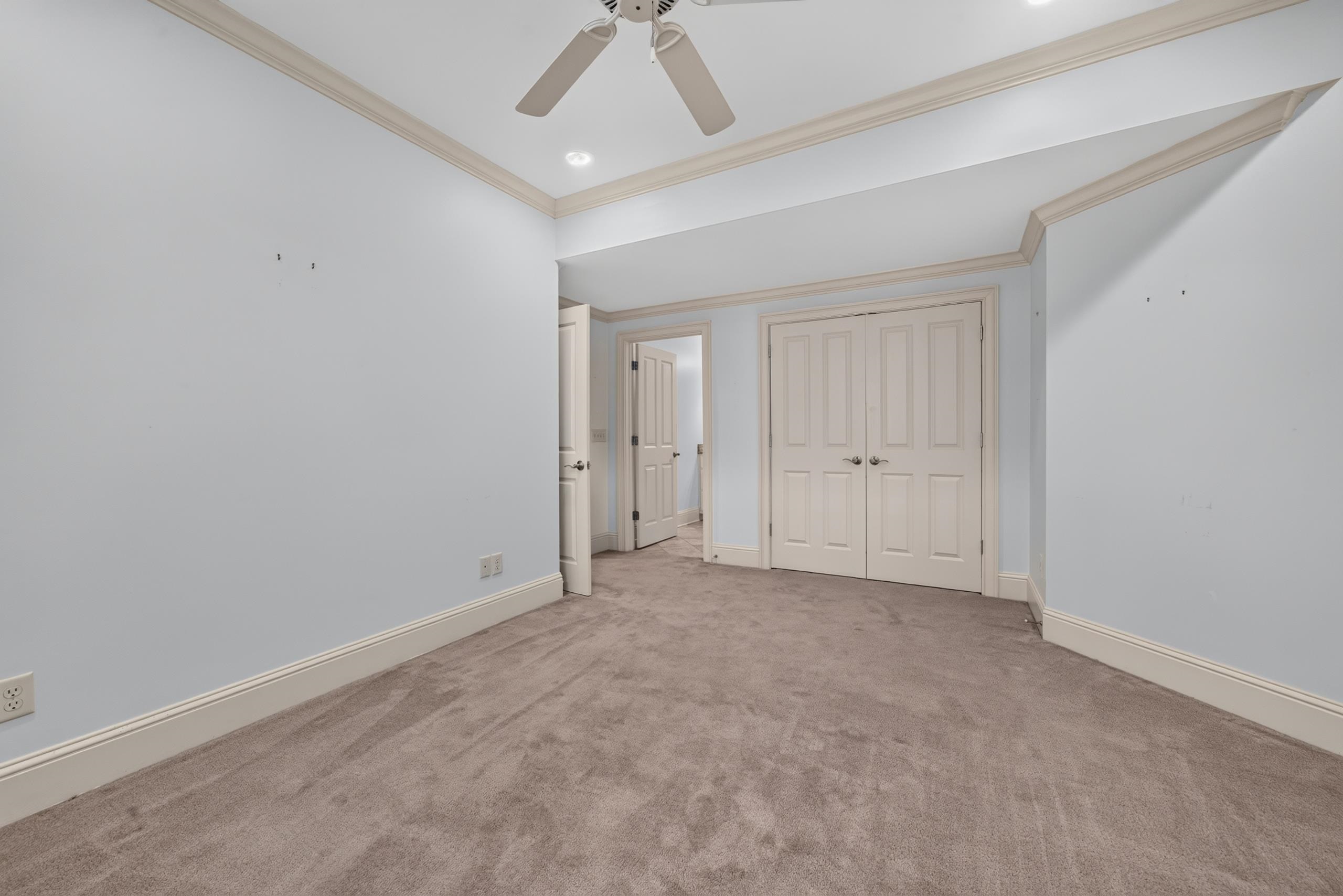 1050 DEJARNET PLACE image 69