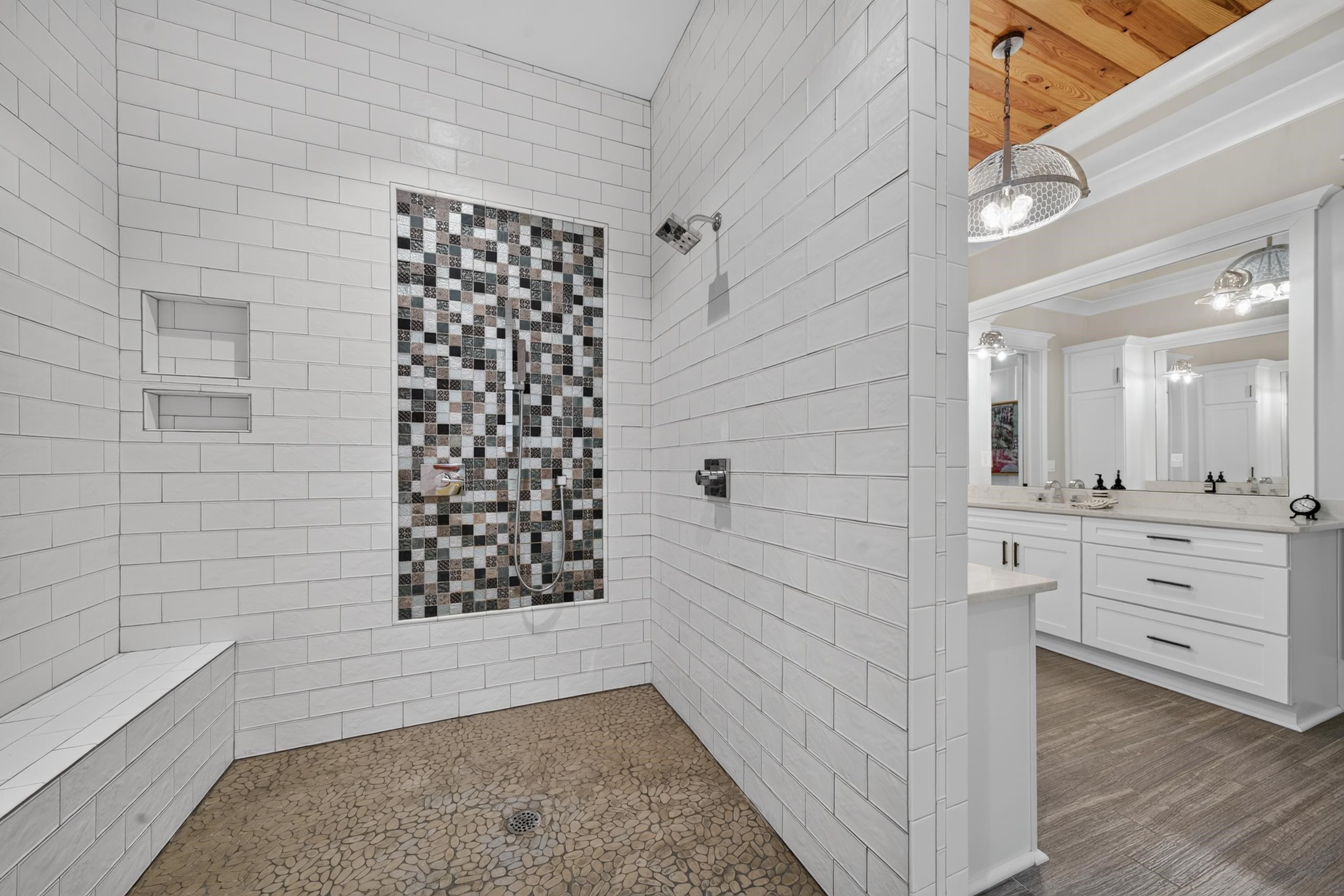 1131 KINGFISHER POINT image 48