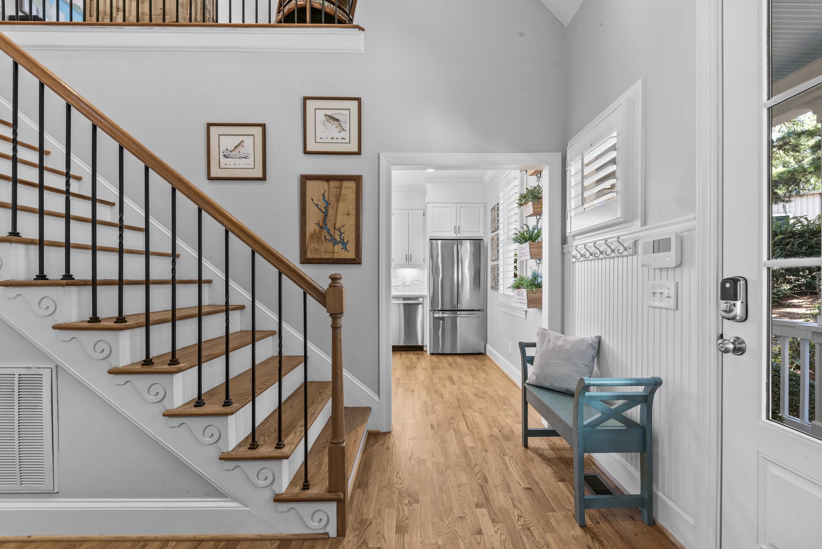 155 OAKTON SOUTH image 13