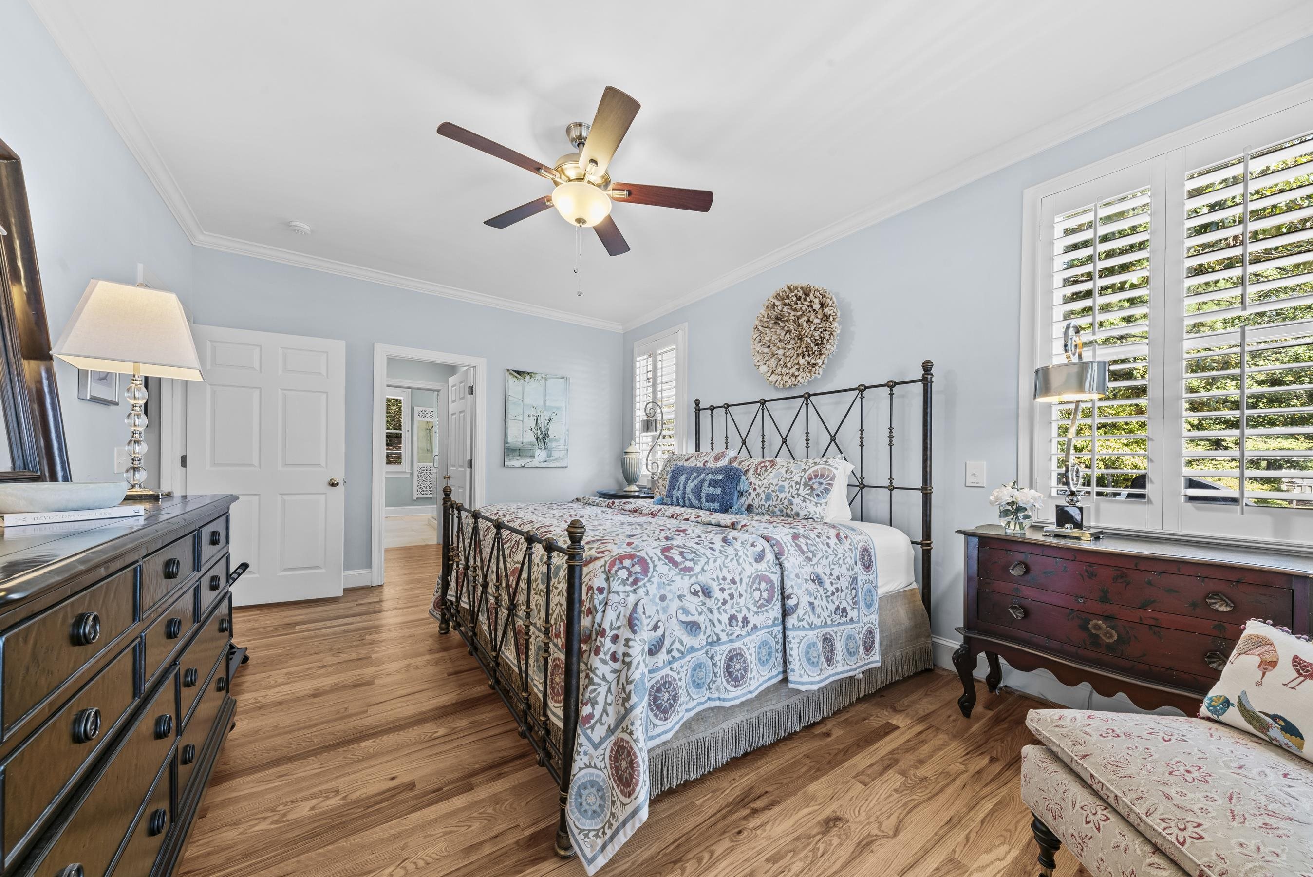 155 OAKTON SOUTH image 33