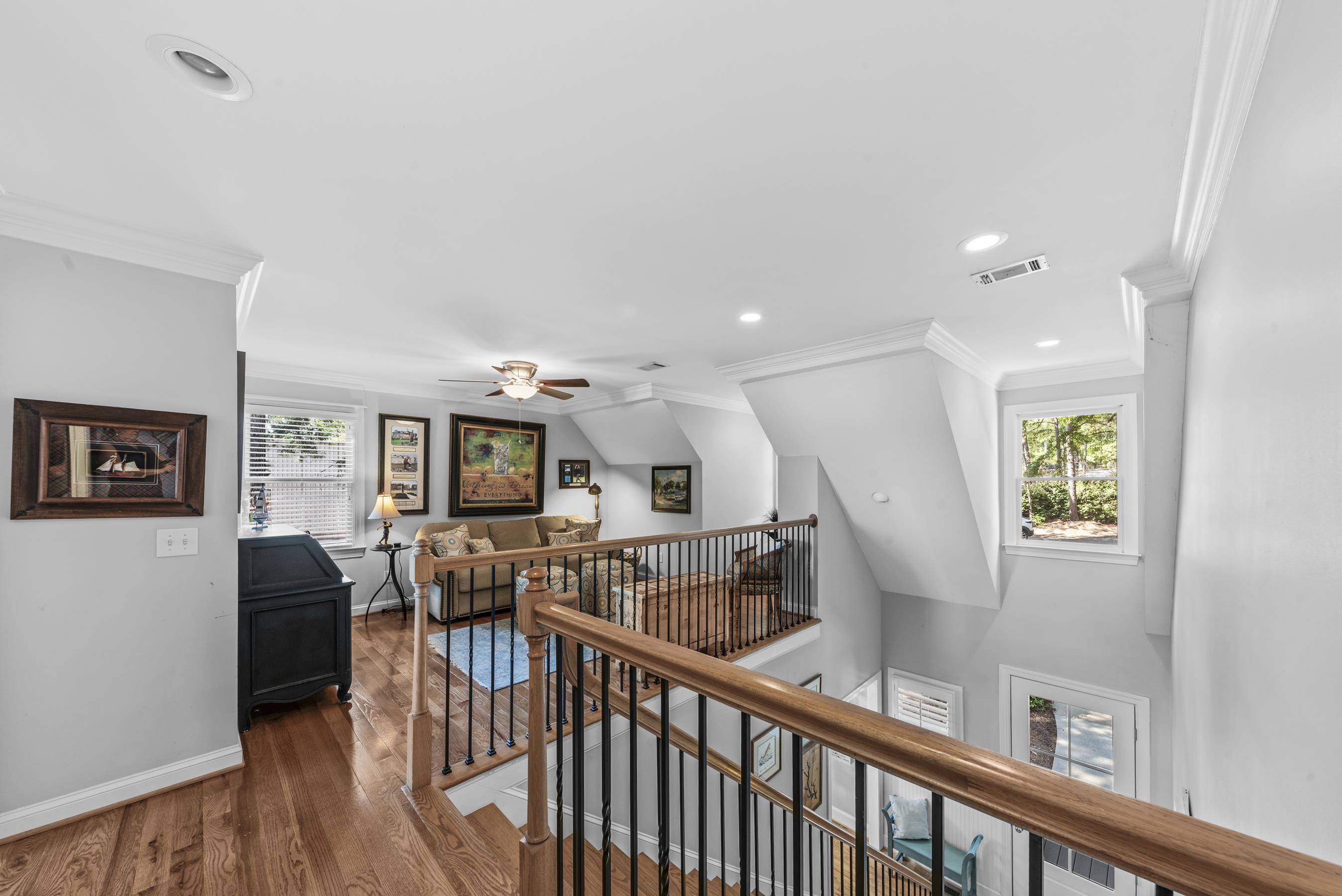 155 OAKTON SOUTH image 39