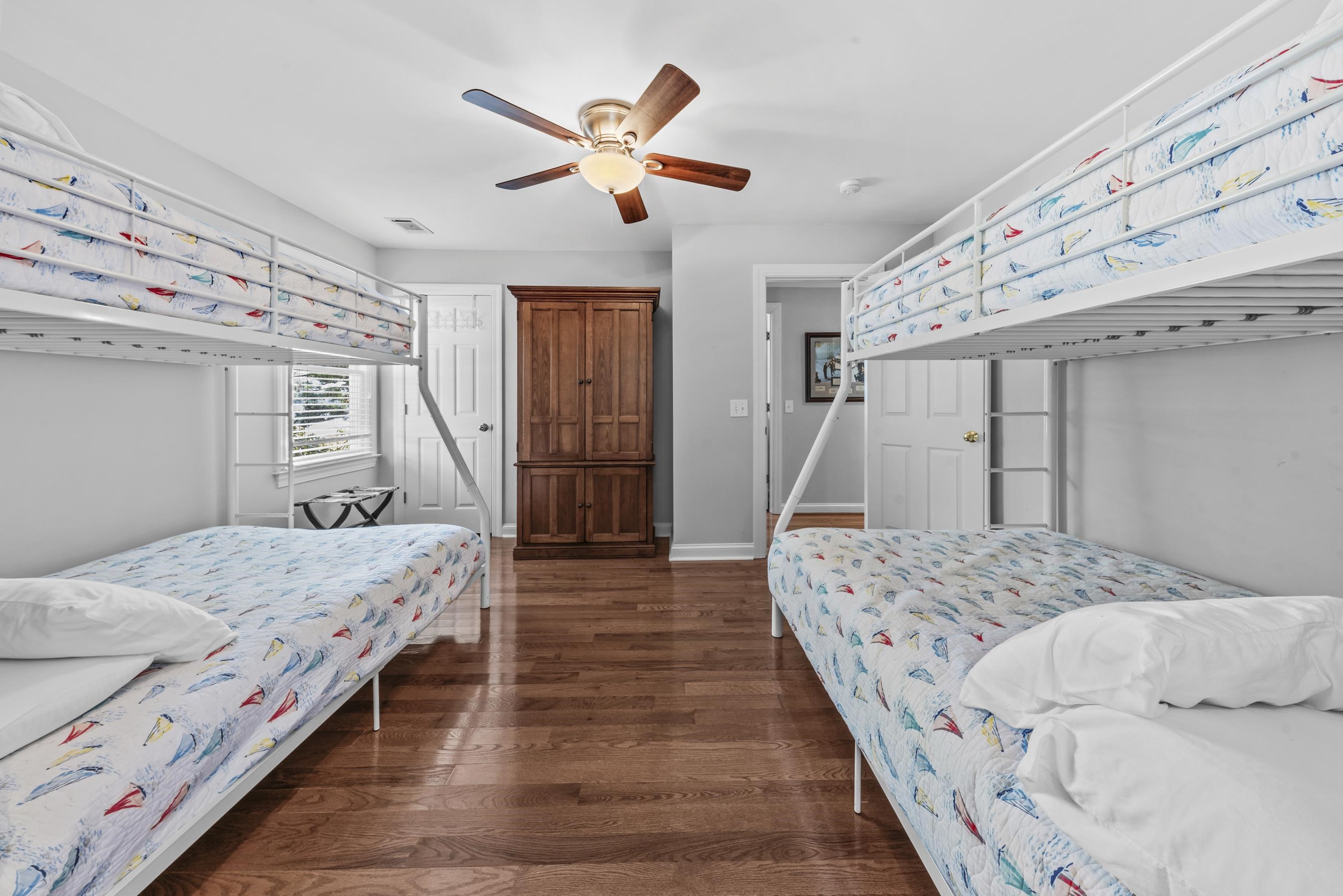 155 OAKTON SOUTH image 48