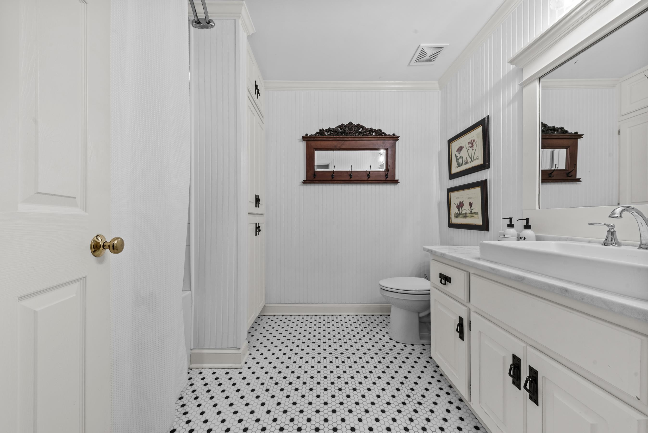 155 OAKTON SOUTH image 49