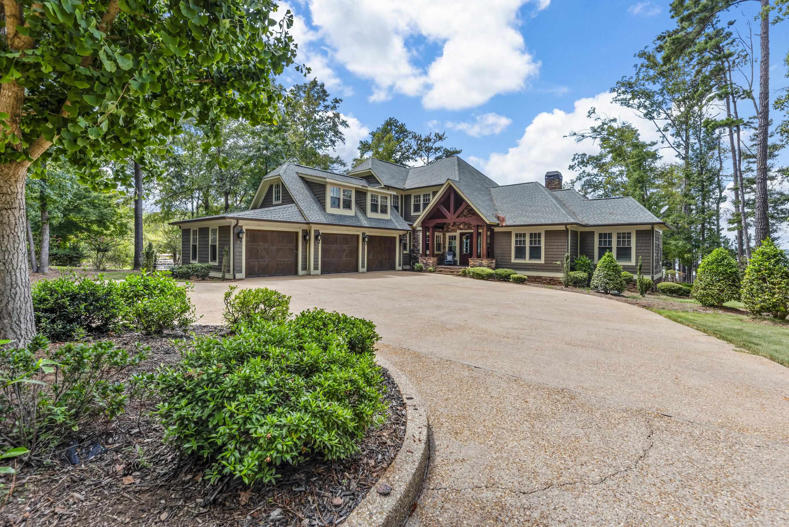 131 CAROLYN DRIVE image 11