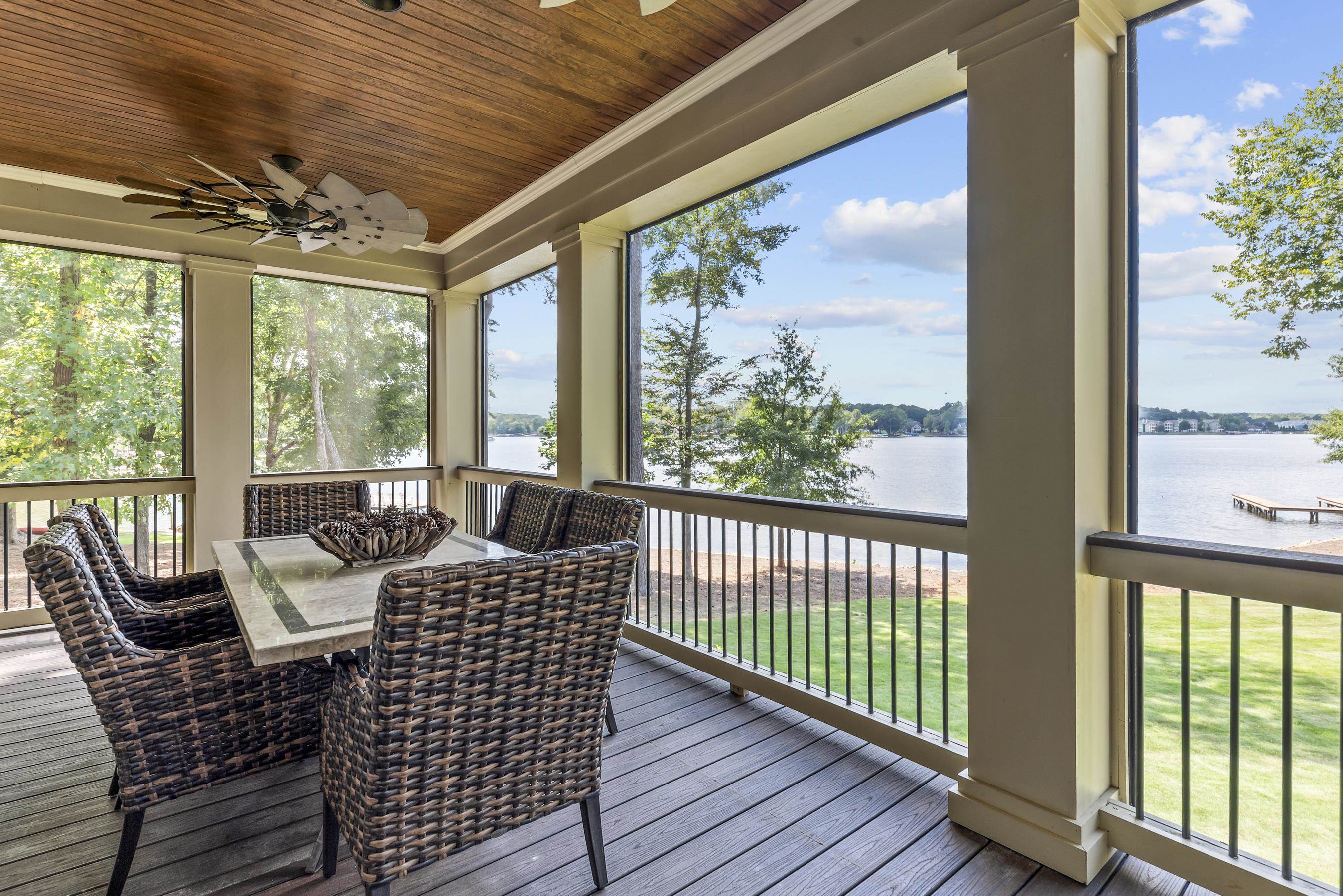 131 CAROLYN DRIVE image 22
