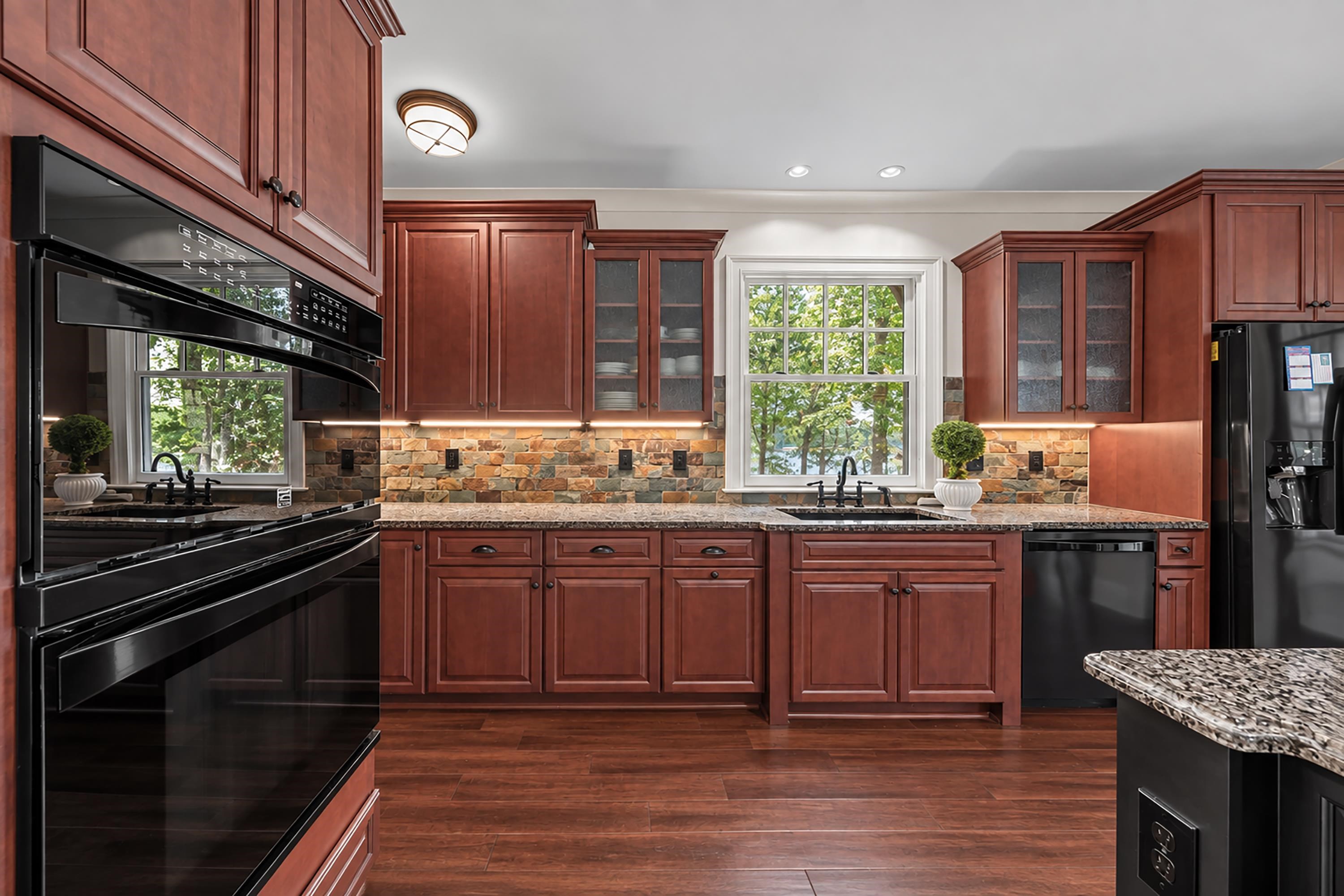 131 CAROLYN DRIVE image 26