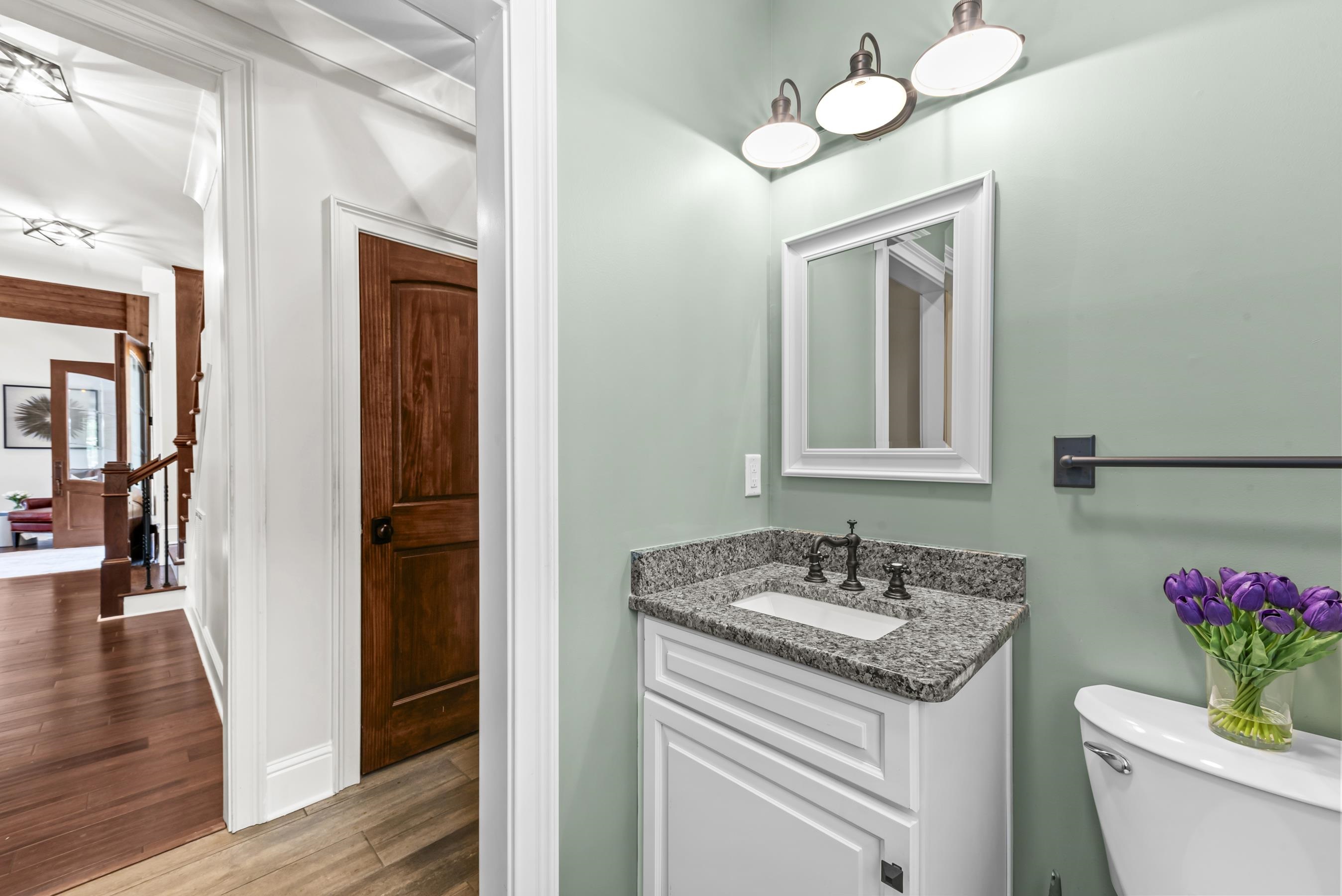 131 CAROLYN DRIVE image 27