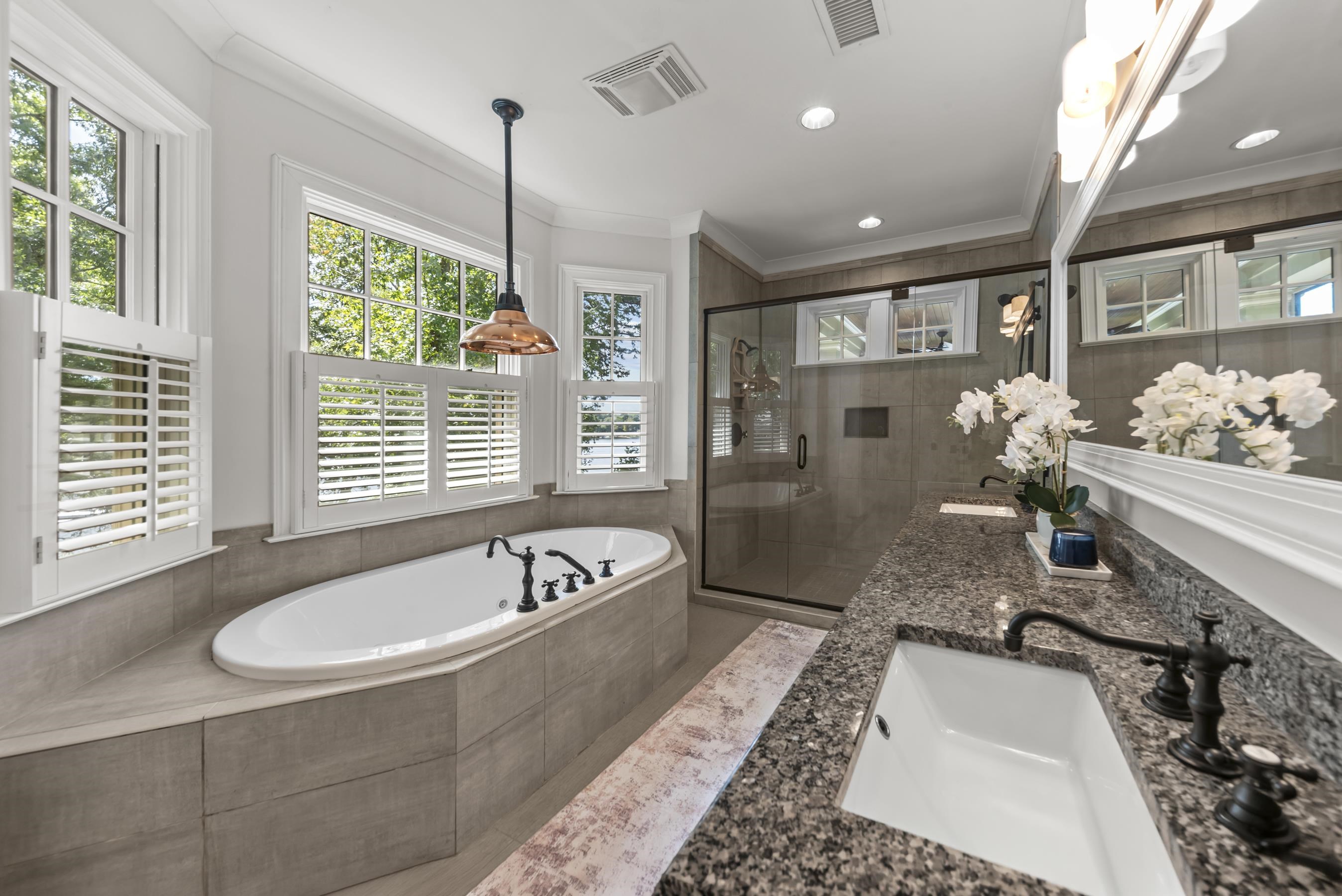 131 CAROLYN DRIVE image 40