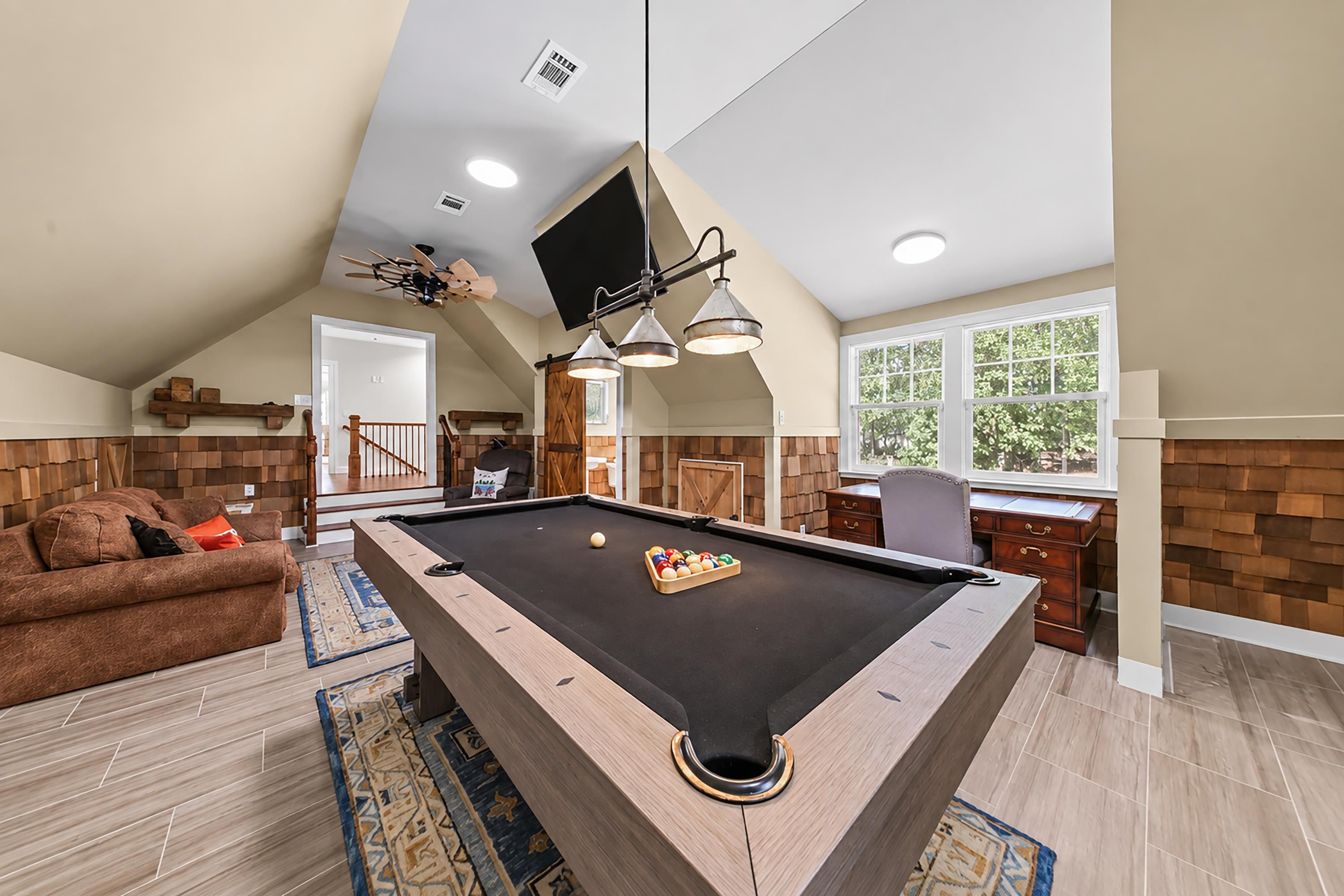 131 CAROLYN DRIVE image 46