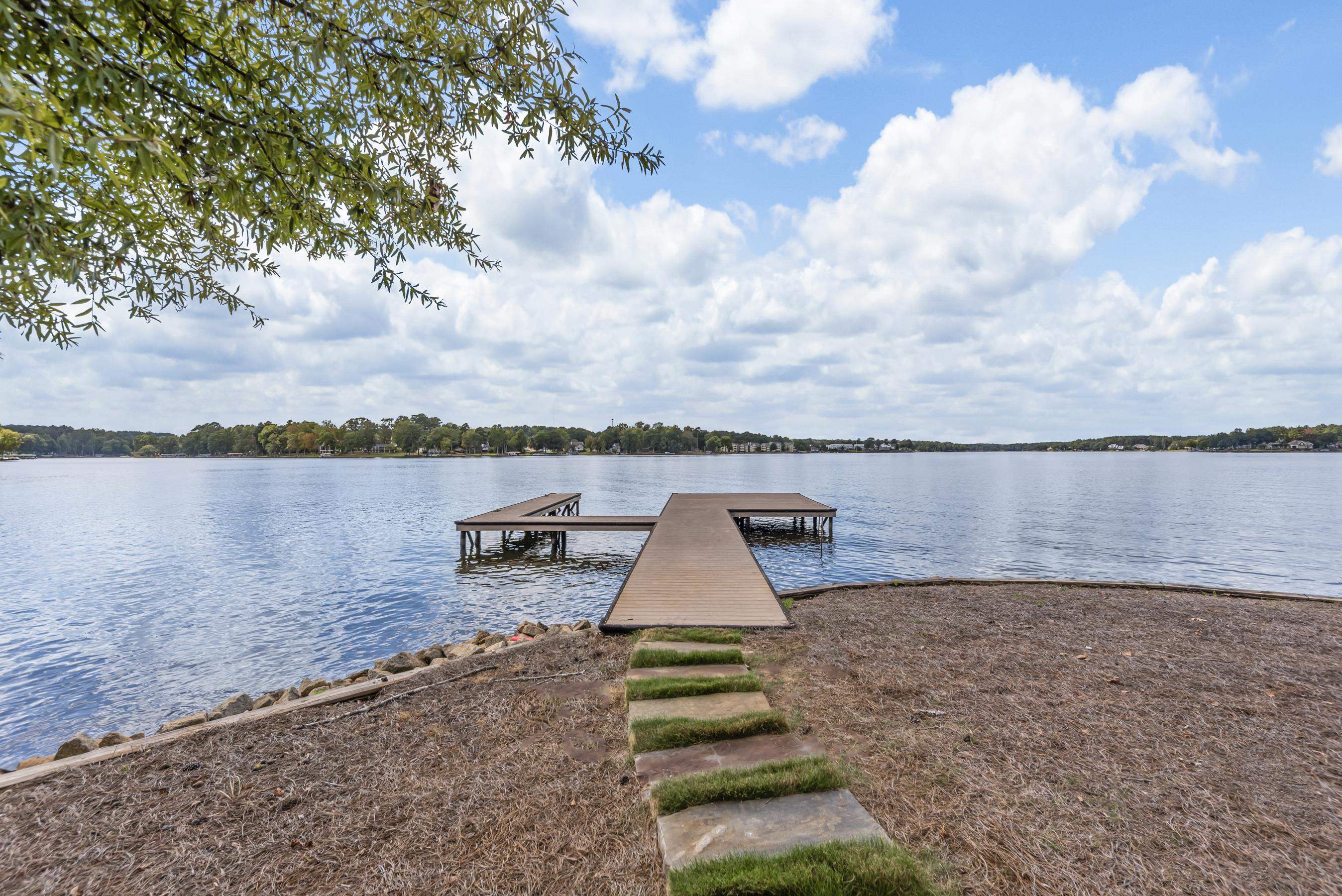 131 CAROLYN DRIVE image 49