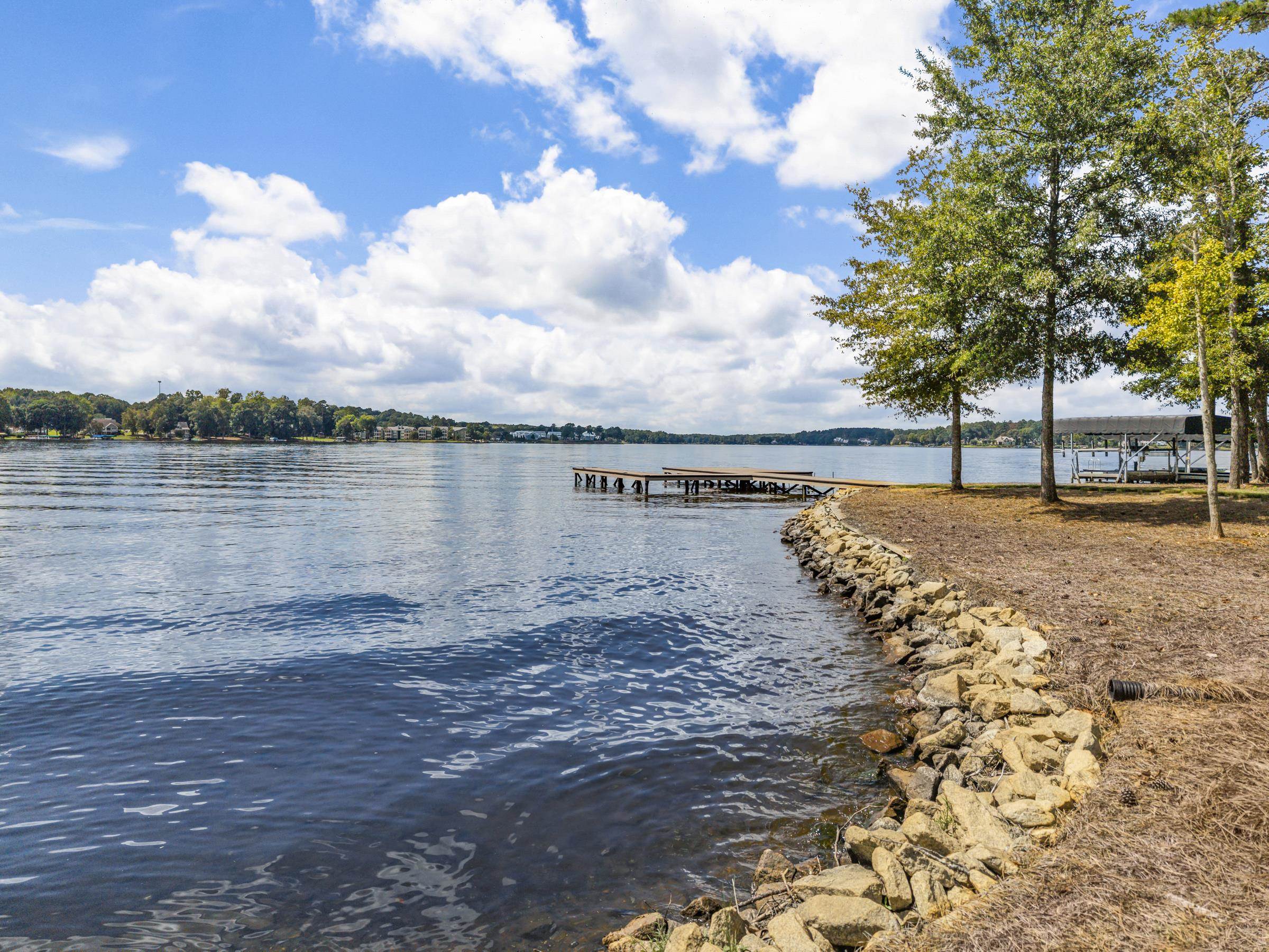 131 CAROLYN DRIVE image 9