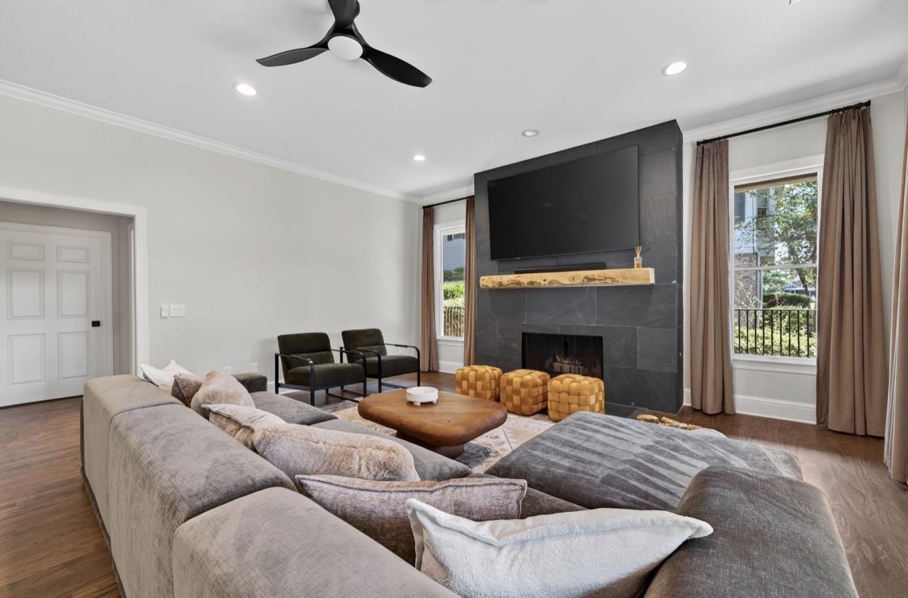 1051 OLDE CHAPEL LANE image 32