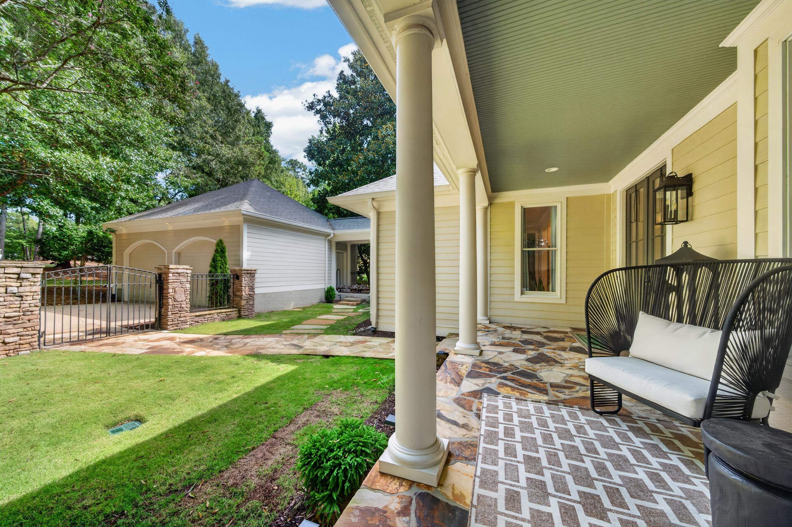 1051 OLDE CHAPEL LANE image 7