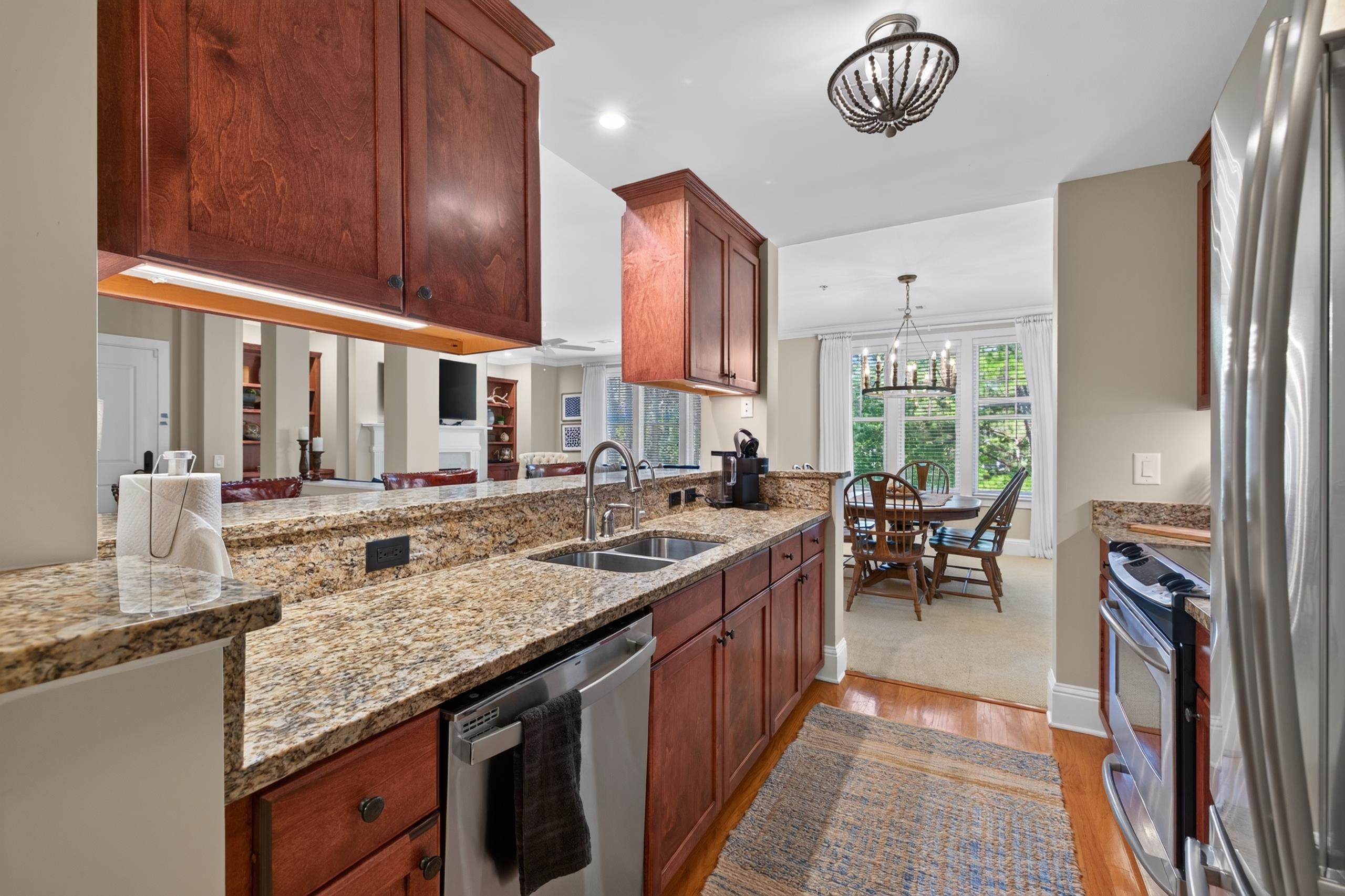 1020 F CREEKSIDE image 16