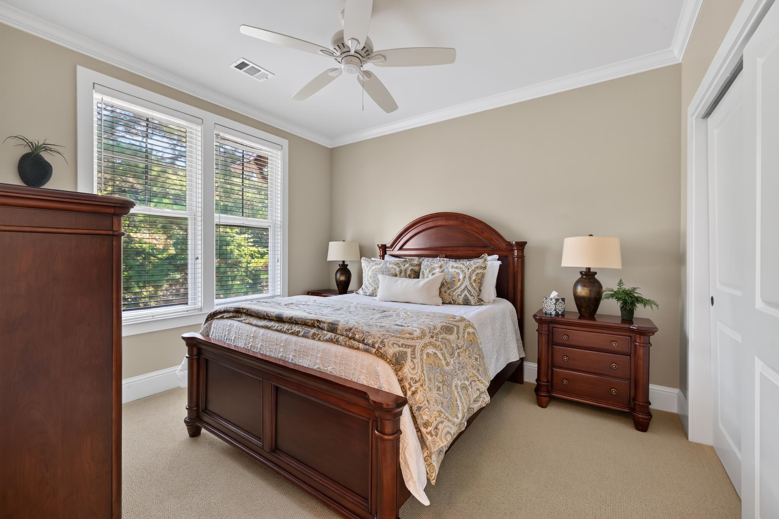 1020 F CREEKSIDE image 26
