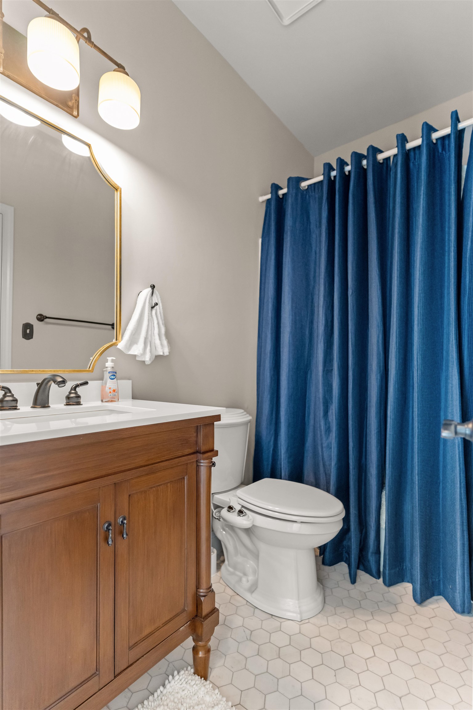 1181 SHOULDERBONE CIRCLE image 34