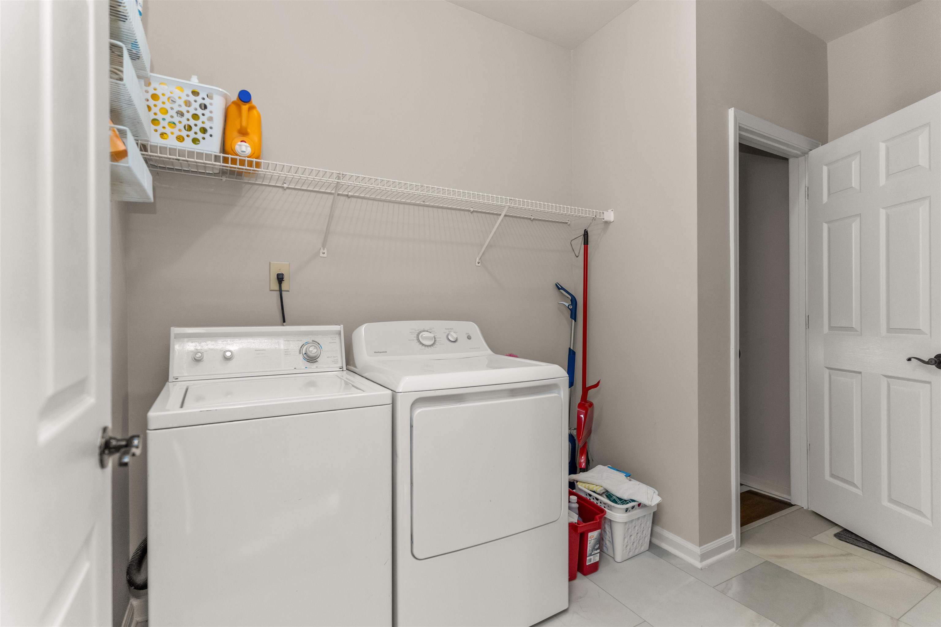 1181 SHOULDERBONE CIRCLE image 37